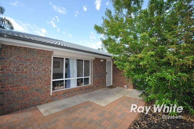2 Banksia Crescent, CRAIGMORE SA 5114, Craigmore - Thumbnail 2