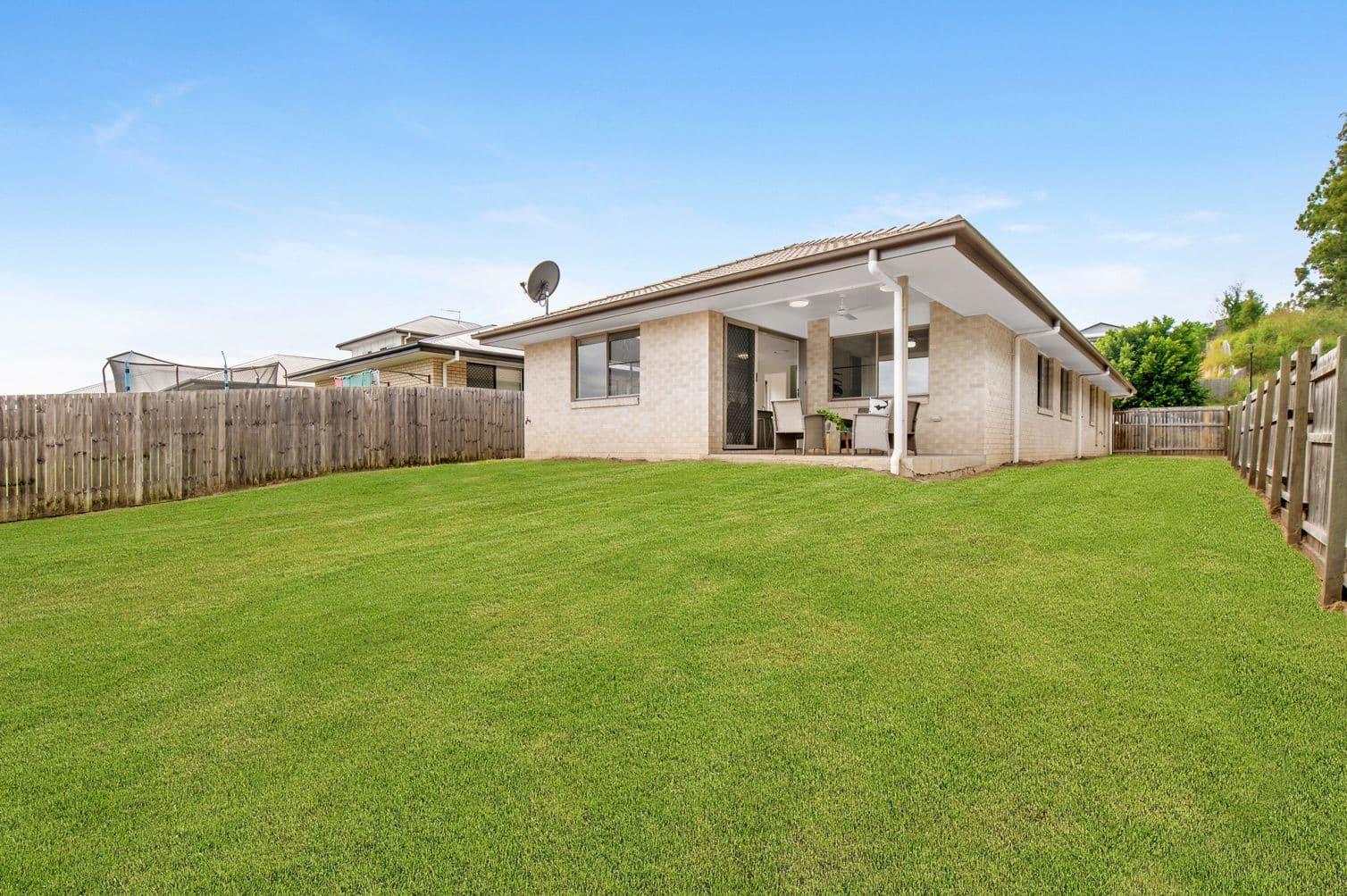 18 Nightshade Crescent, Pimpama QLD 4209, Pimpama - Thumbnail 2