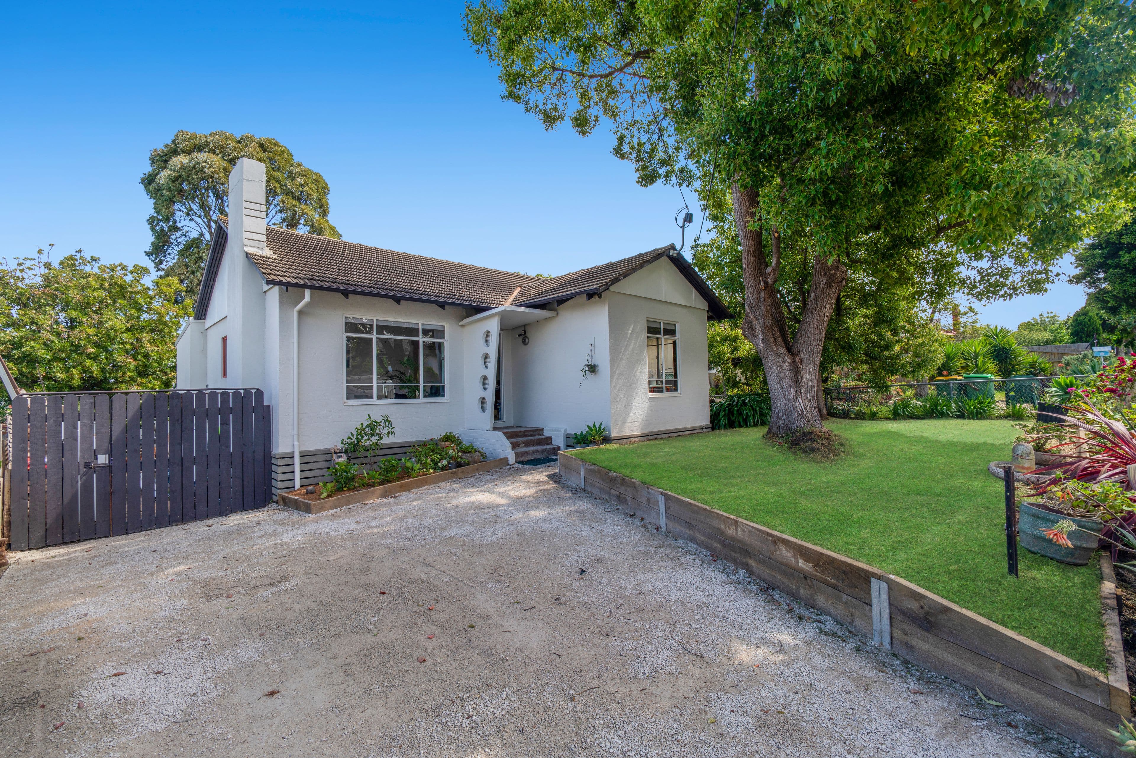 13 Summerhill Road, Reservoir VIC 3073, Reservoir - Thumbnail 2