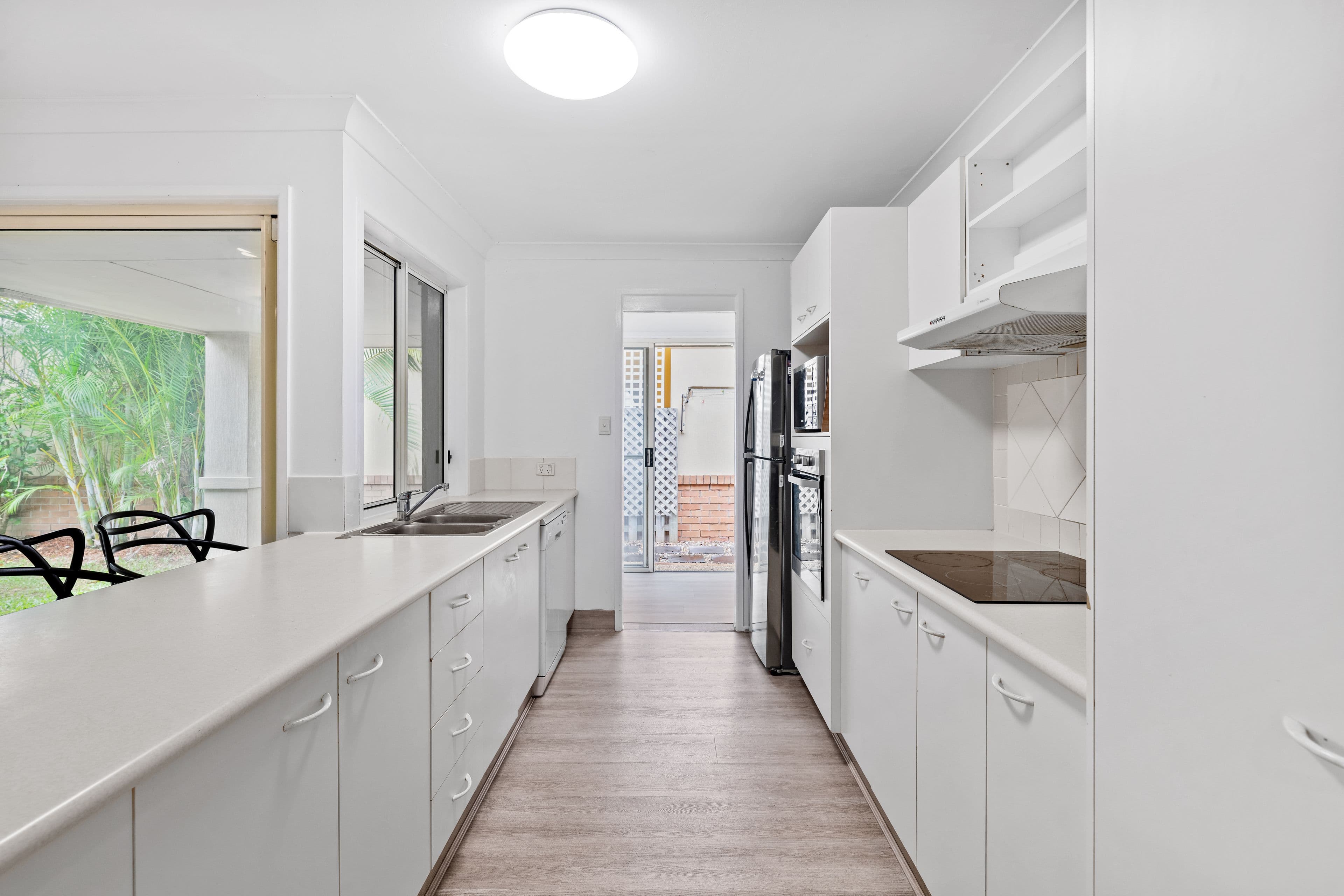 45 Rainbird Close, Burleigh Waters QLD 4220, Burleigh Waters - Thumbnail 2