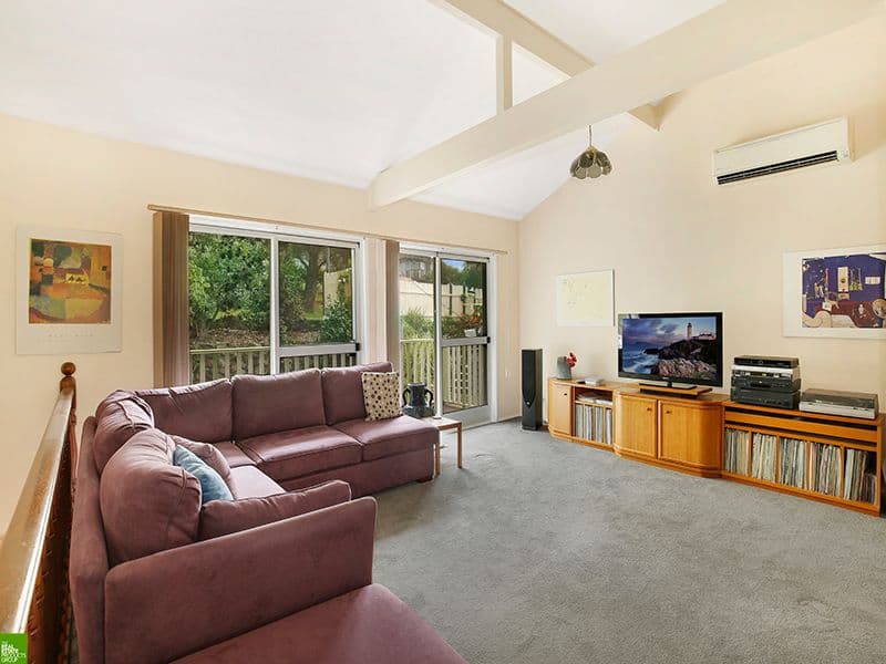 73 Stanley Avenue, Farmborough Heights - Thumbnail 3