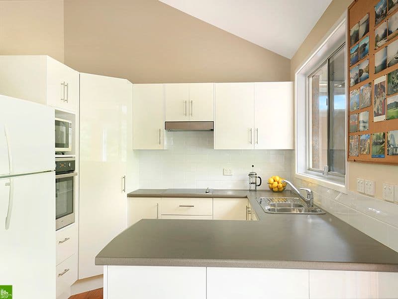 73 Stanley Avenue, Farmborough Heights - Thumbnail 5