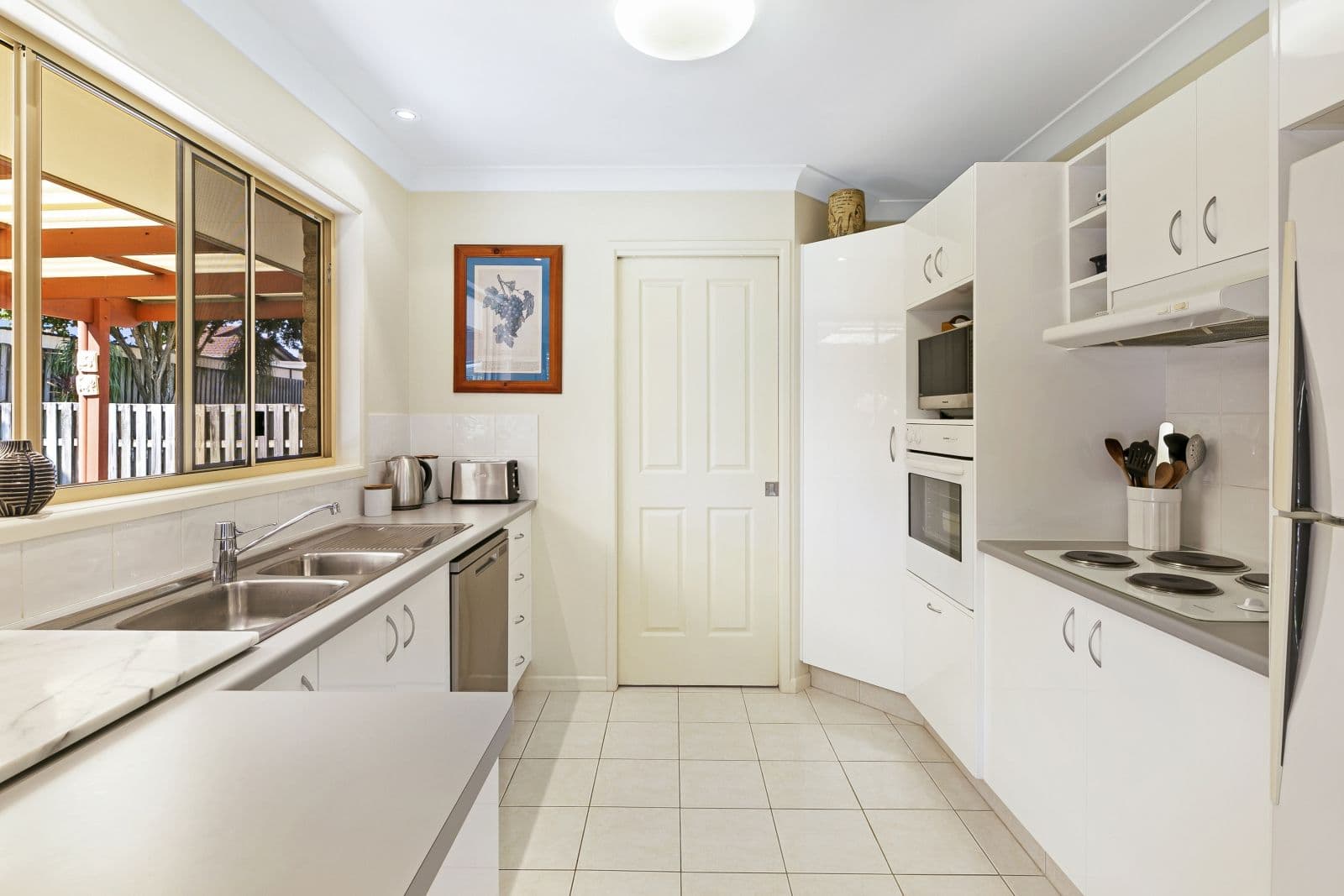 35 Swanton Drive, Mudgeeraba QLD 4213, Mudgeeraba - Thumbnail 3