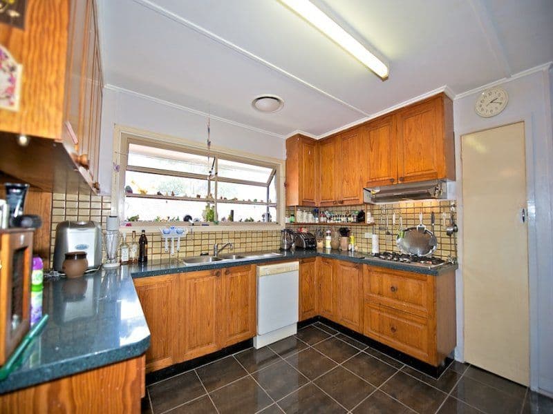 30 Diamond Street, RIVERVIEW QLD 4303, Riverview - Thumbnail 3