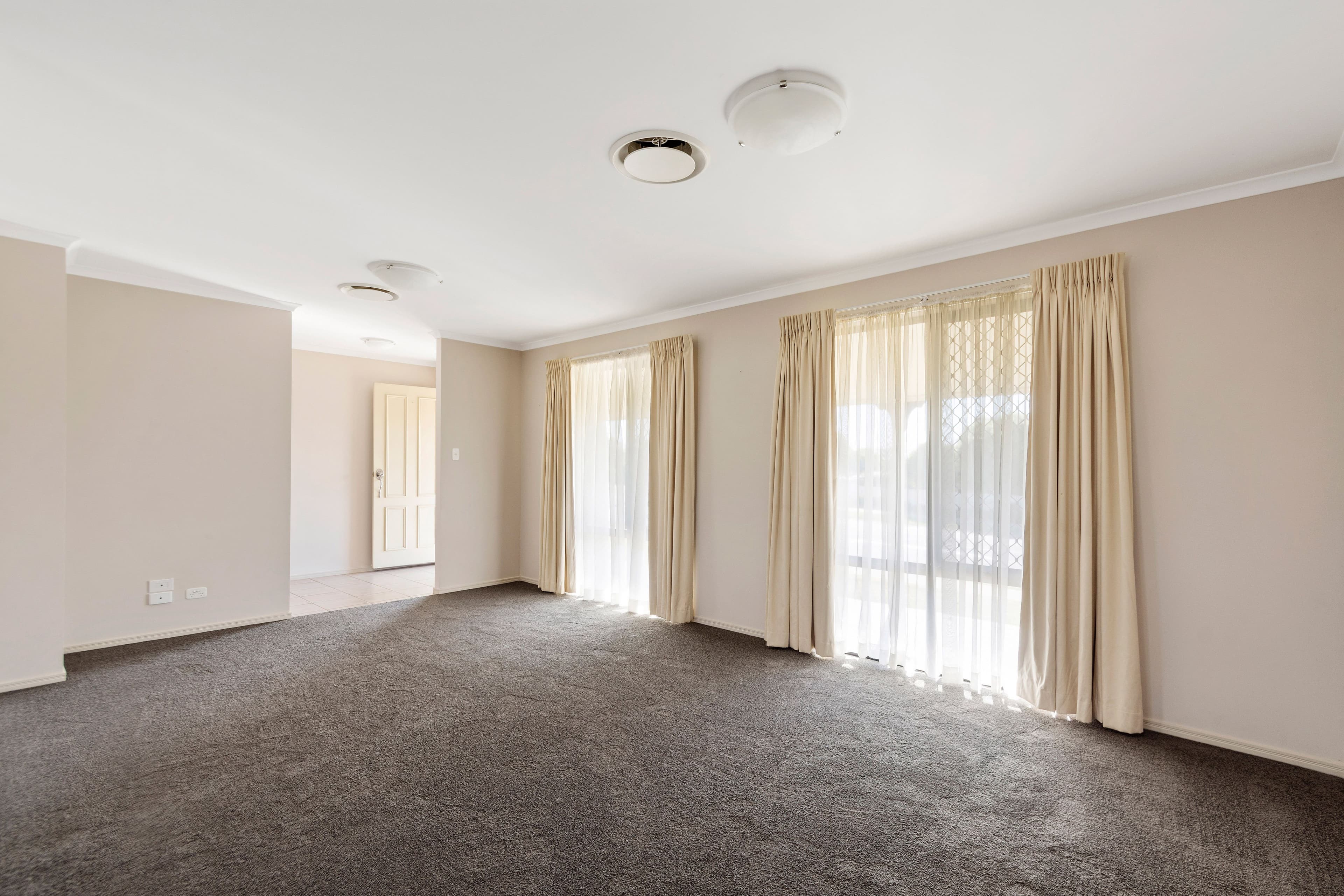 540 Hume Street, Middle Ridge QLD 4350, Middle Ridge - Thumbnail 5