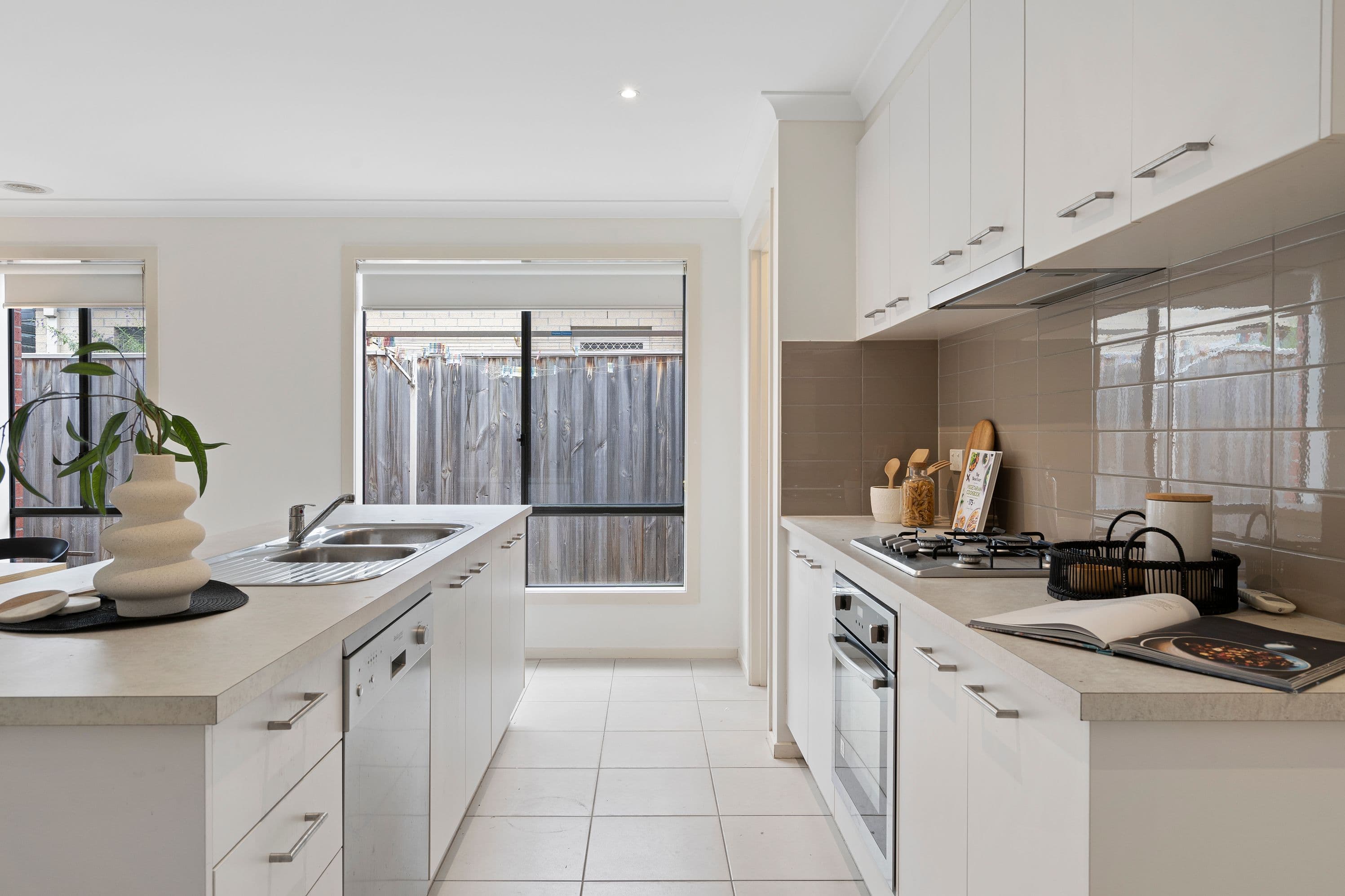 10 Monarch Avenue, Mernda VIC 3754, Mernda - Thumbnail 3