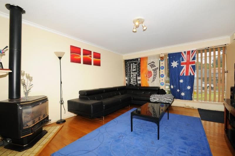 13 Bursaria Crescent, Frankston North VIC 3200, Frankston North - Thumbnail 4