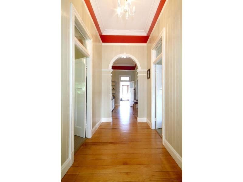 8 Somme Street, NORTH TOOWOOMBA QLD 4350, North Toowoomba - Thumbnail 2
