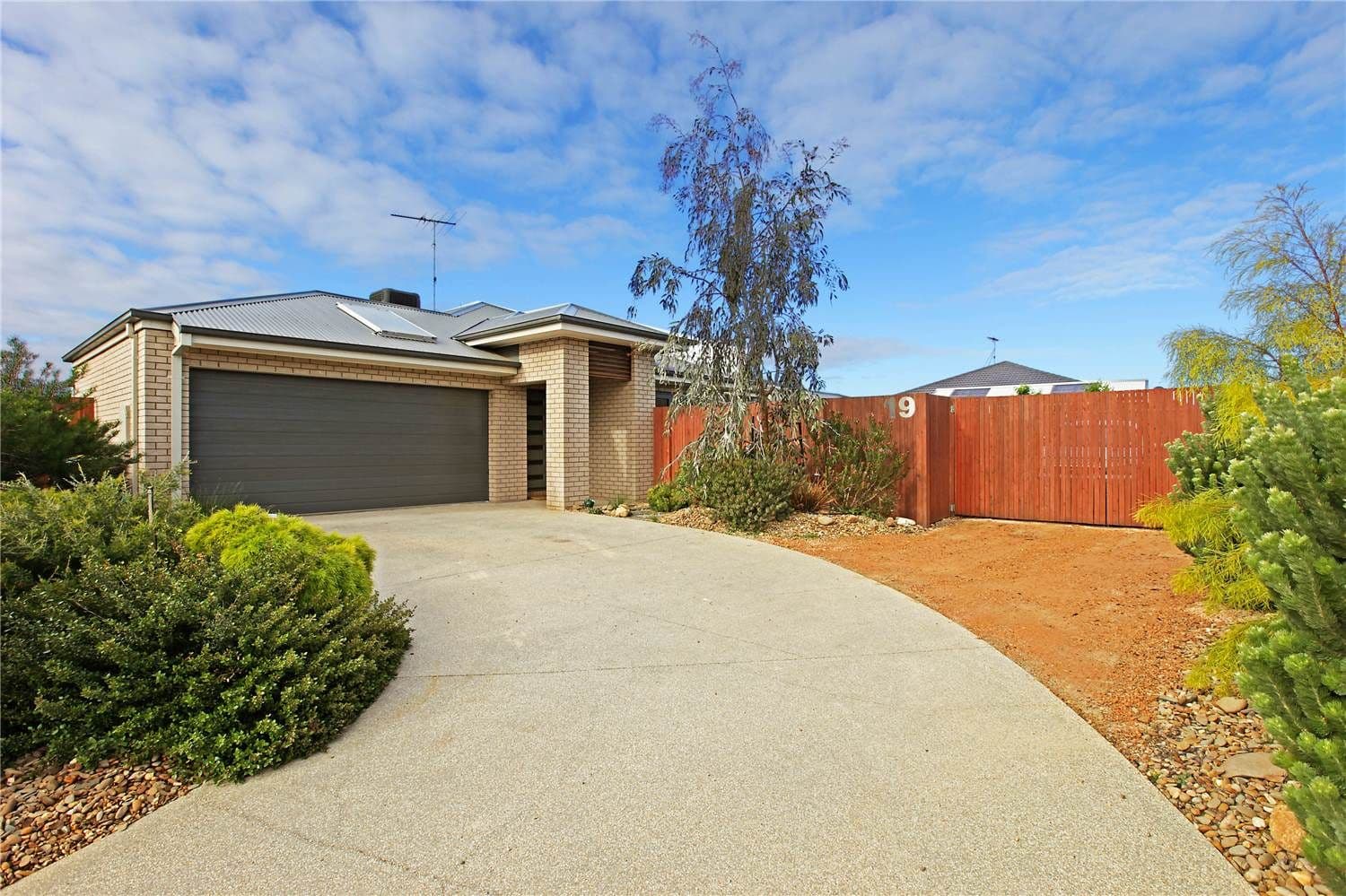 19 Moorhen Drive, LARA VIC 3212, Lara - Image 1