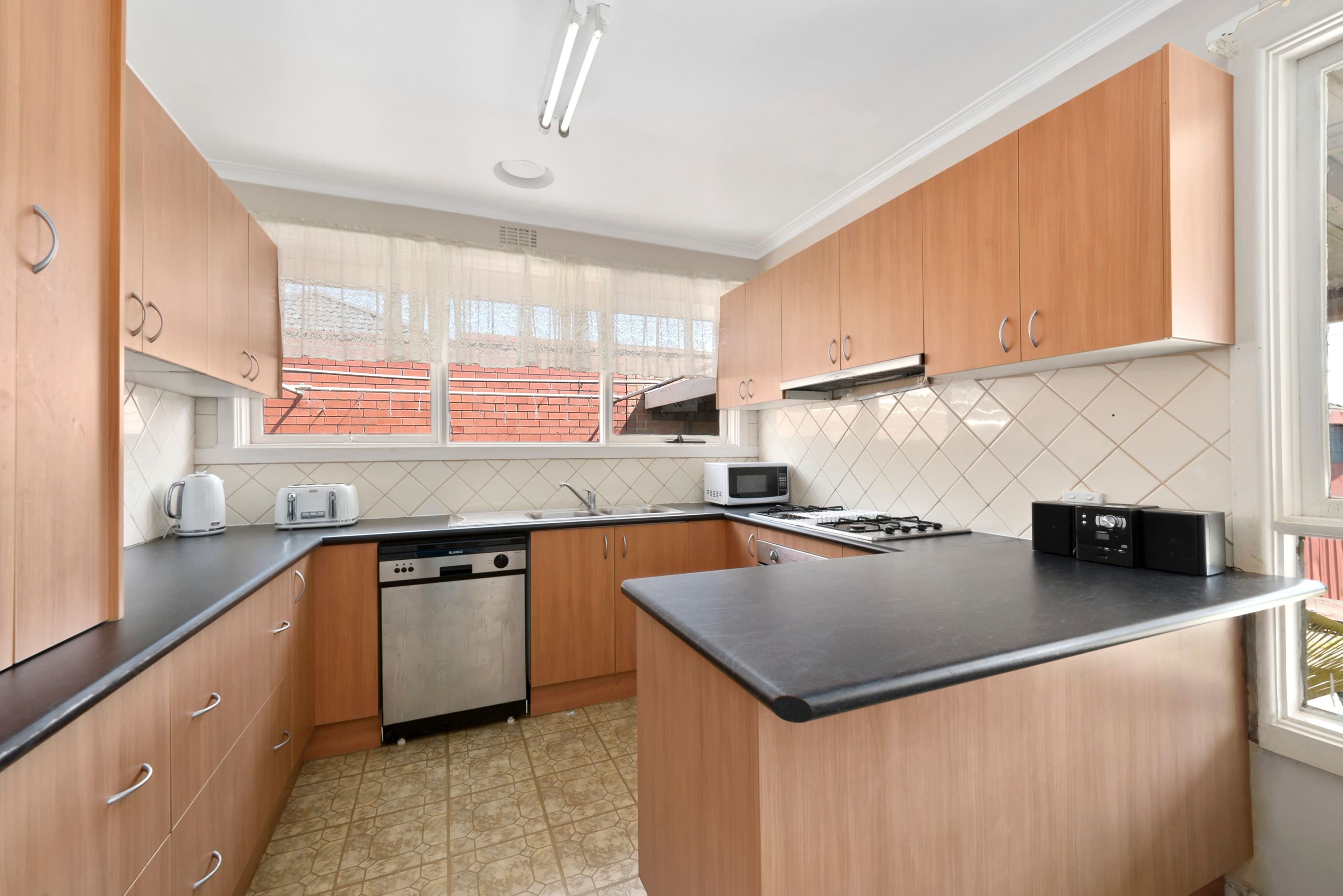 4 Hogan Court, Box Hill North VIC 3129, Box Hill North - Thumbnail 6