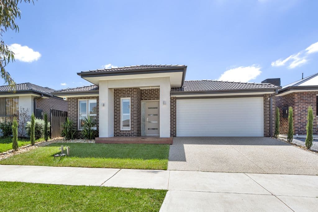 31 Pine Park Drive, EPPING VIC 3076, Epping - Image 1