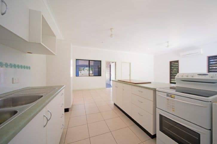 72 Galbraith Park Drive, Cannon Valley QLD 4800, Cannon Valley - Thumbnail 4