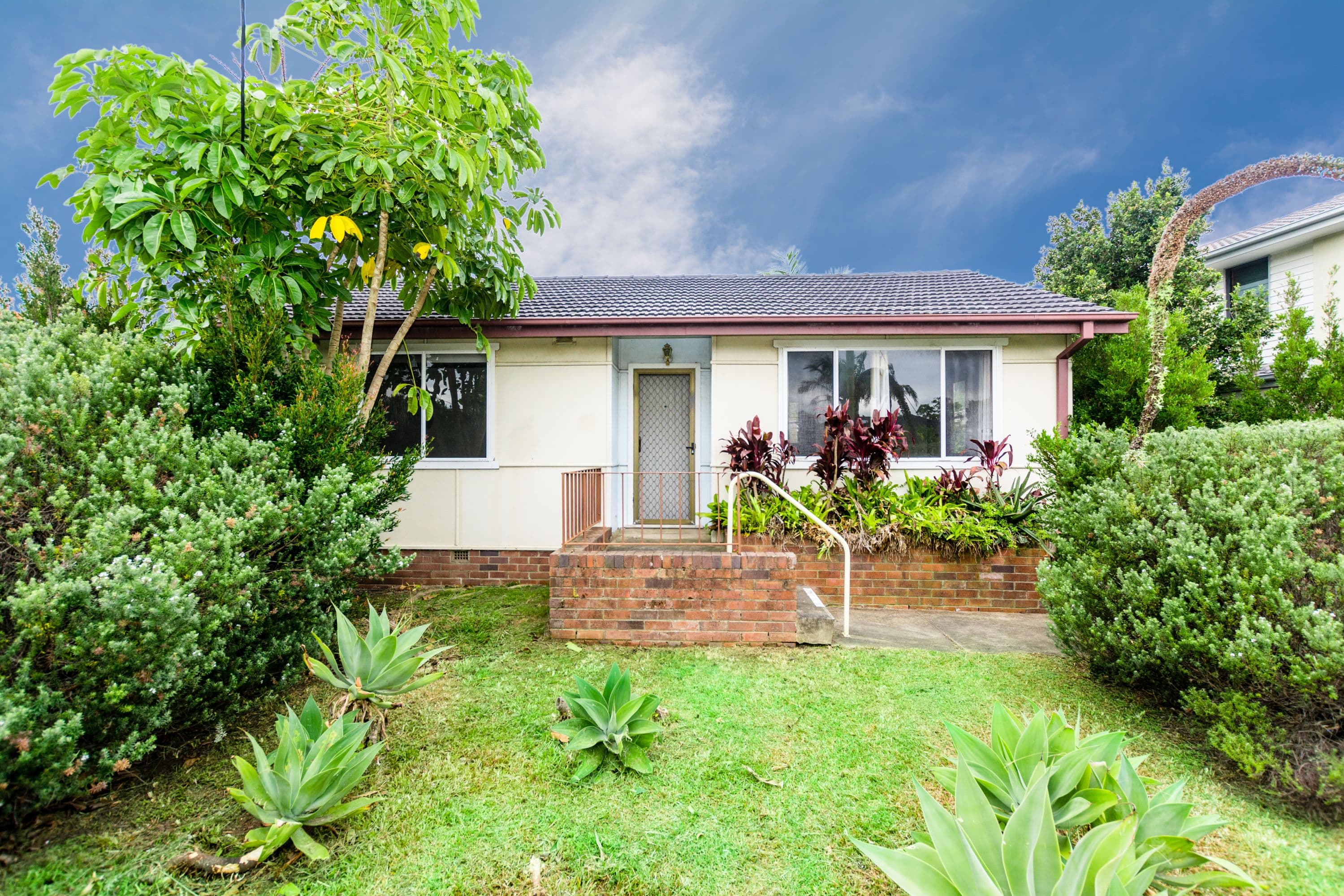 12 Lassiter Avenue, Woonona - Thumbnail 2