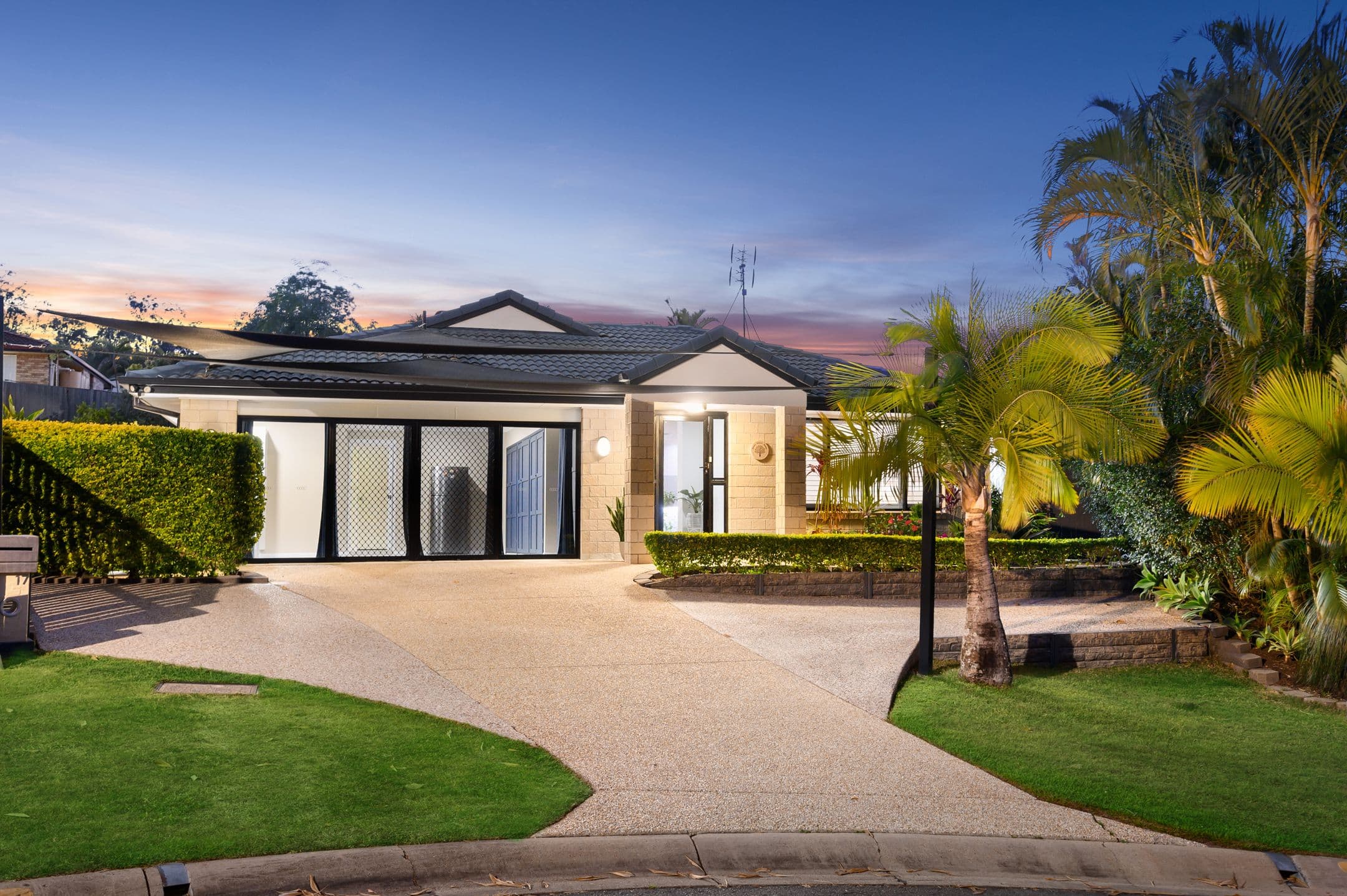 17 Kosrae Street, Pacific Pines QLD 4211, Pacific Pines - Thumbnail 2