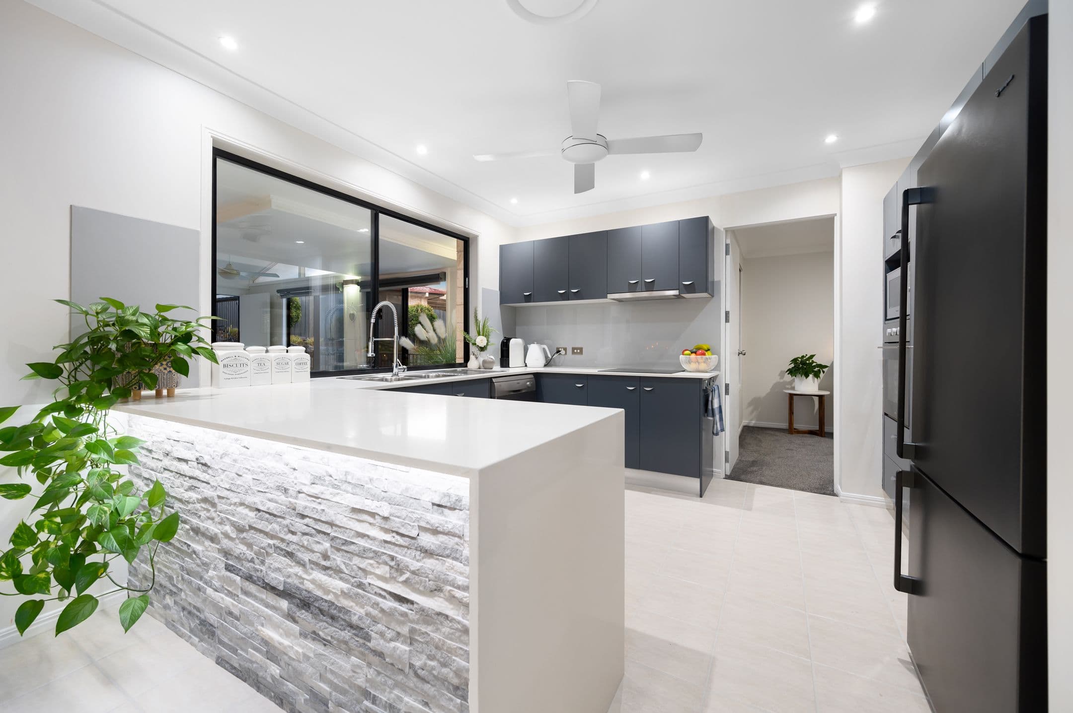 17 Kosrae Street, Pacific Pines QLD 4211, Pacific Pines - Thumbnail 3