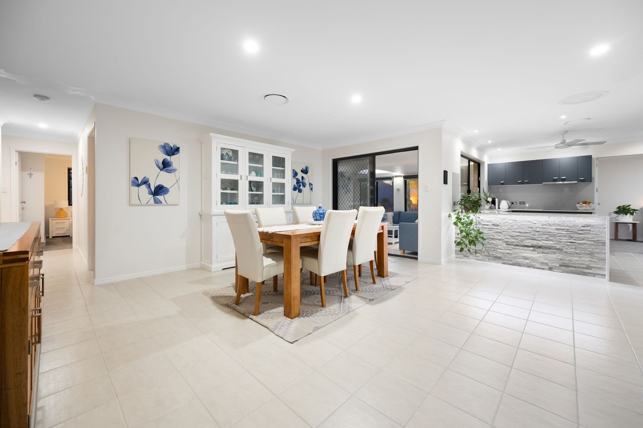 17 Kosrae Street, Pacific Pines QLD 4211, Pacific Pines - Thumbnail 5