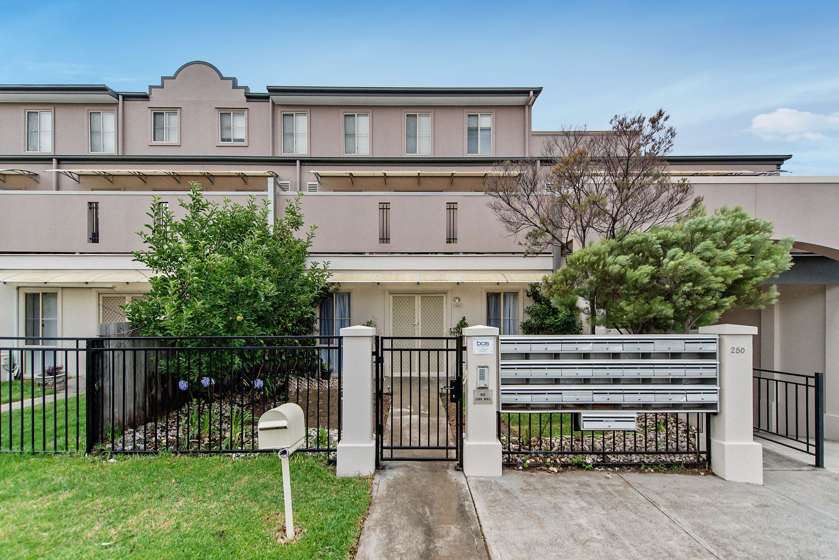 250-254 Sunshine Avenue, Kealba VIC 3021, Kealba - Image 1
