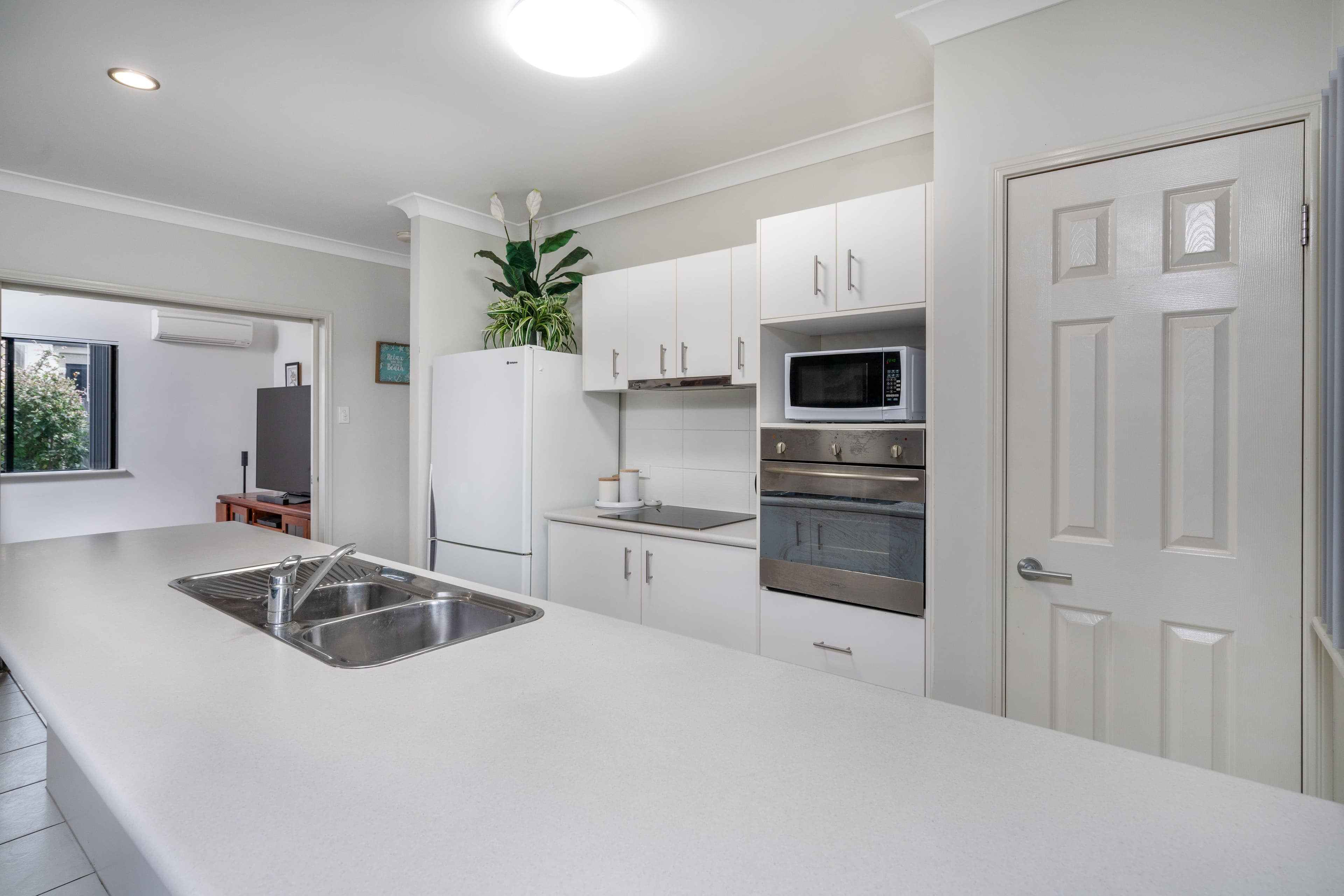 28 Timberlea Drive East, Bentley Park QLD 4869, Bentley Park - Thumbnail 4