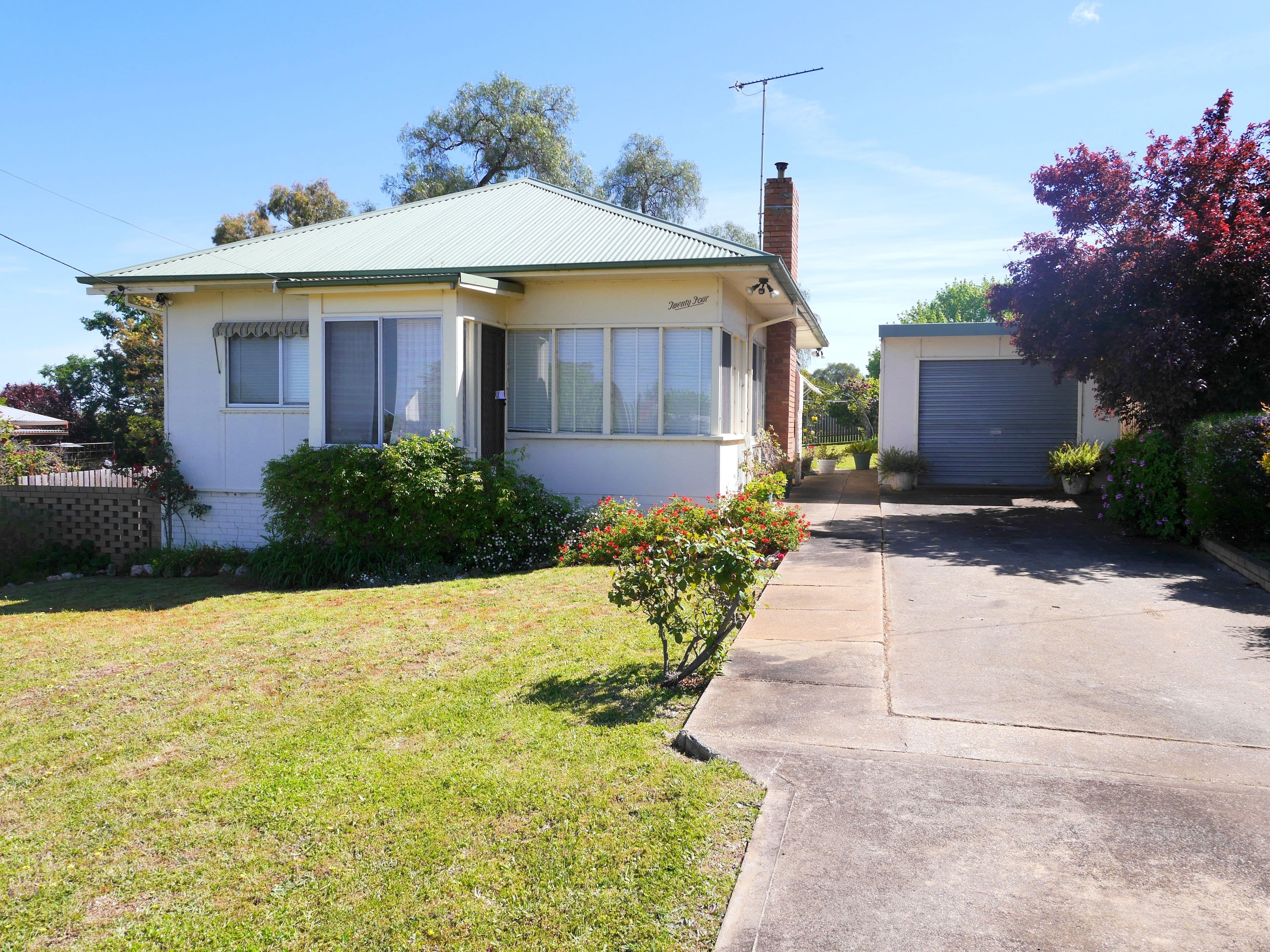 24 Macassar Street, Cowra - Image 1