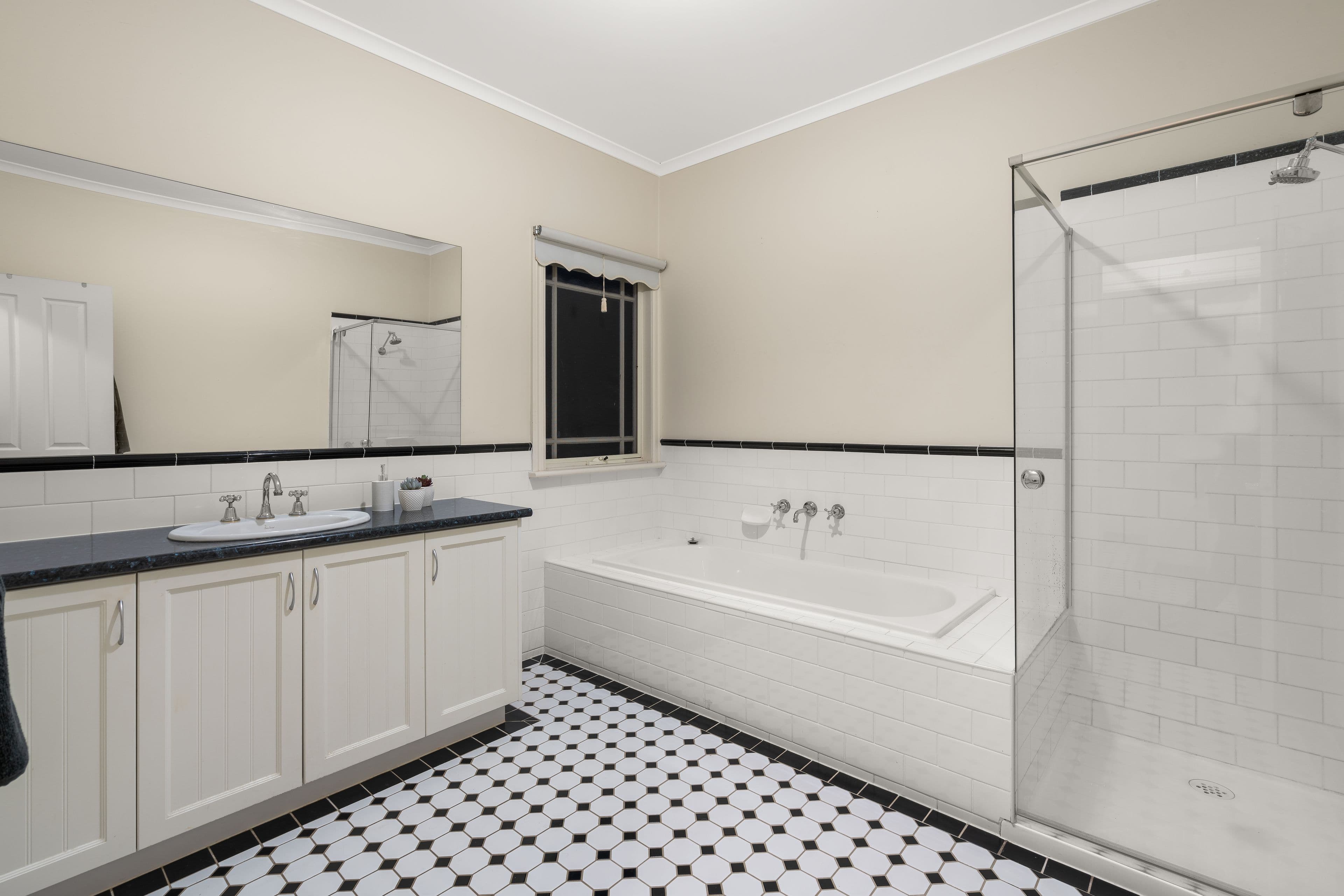 12 Ayrshire Drive, Doreen VIC 3754, Doreen - Thumbnail 3