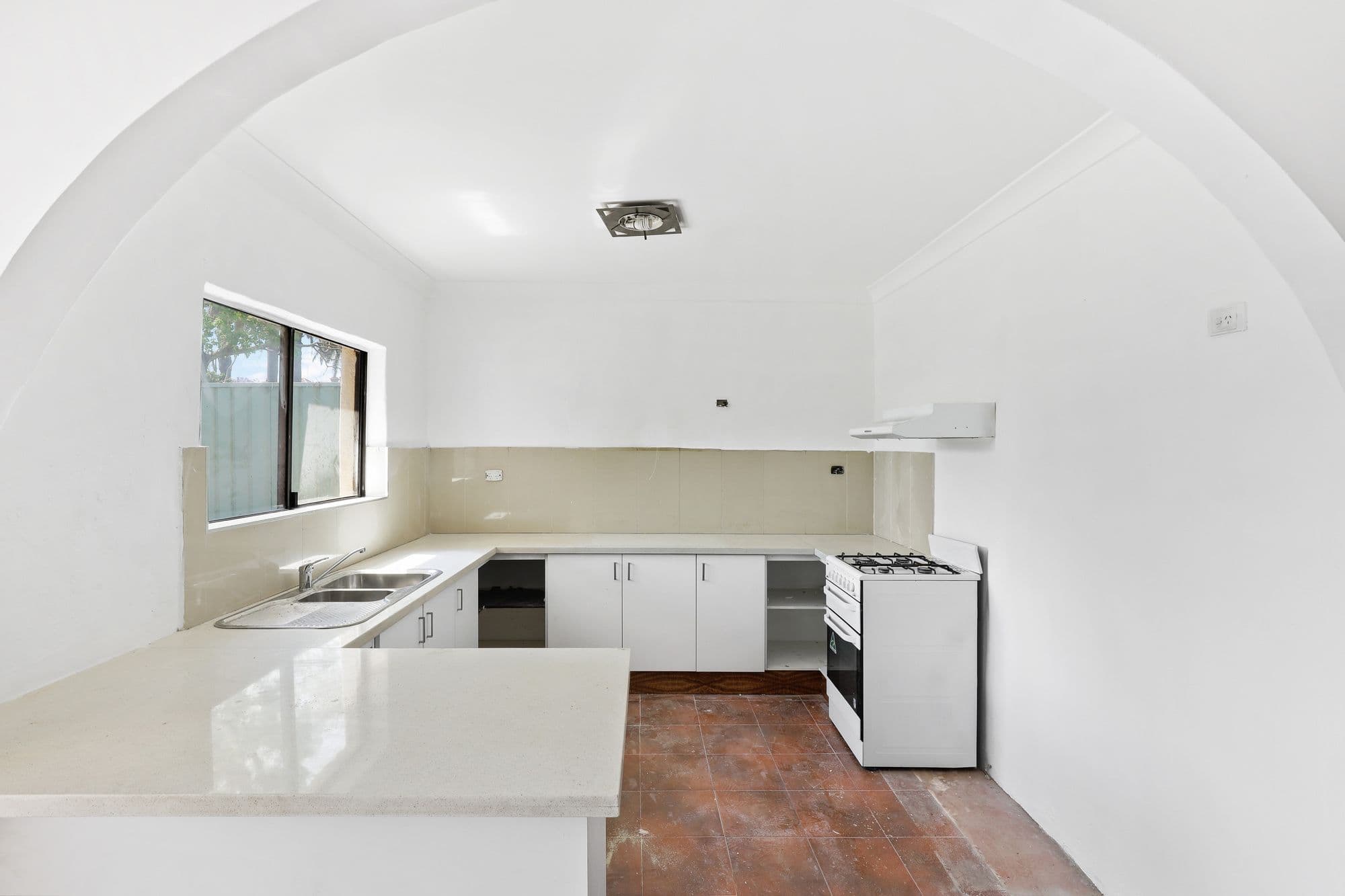 326 Canterbury Road, Hurlstone Park - Thumbnail 3