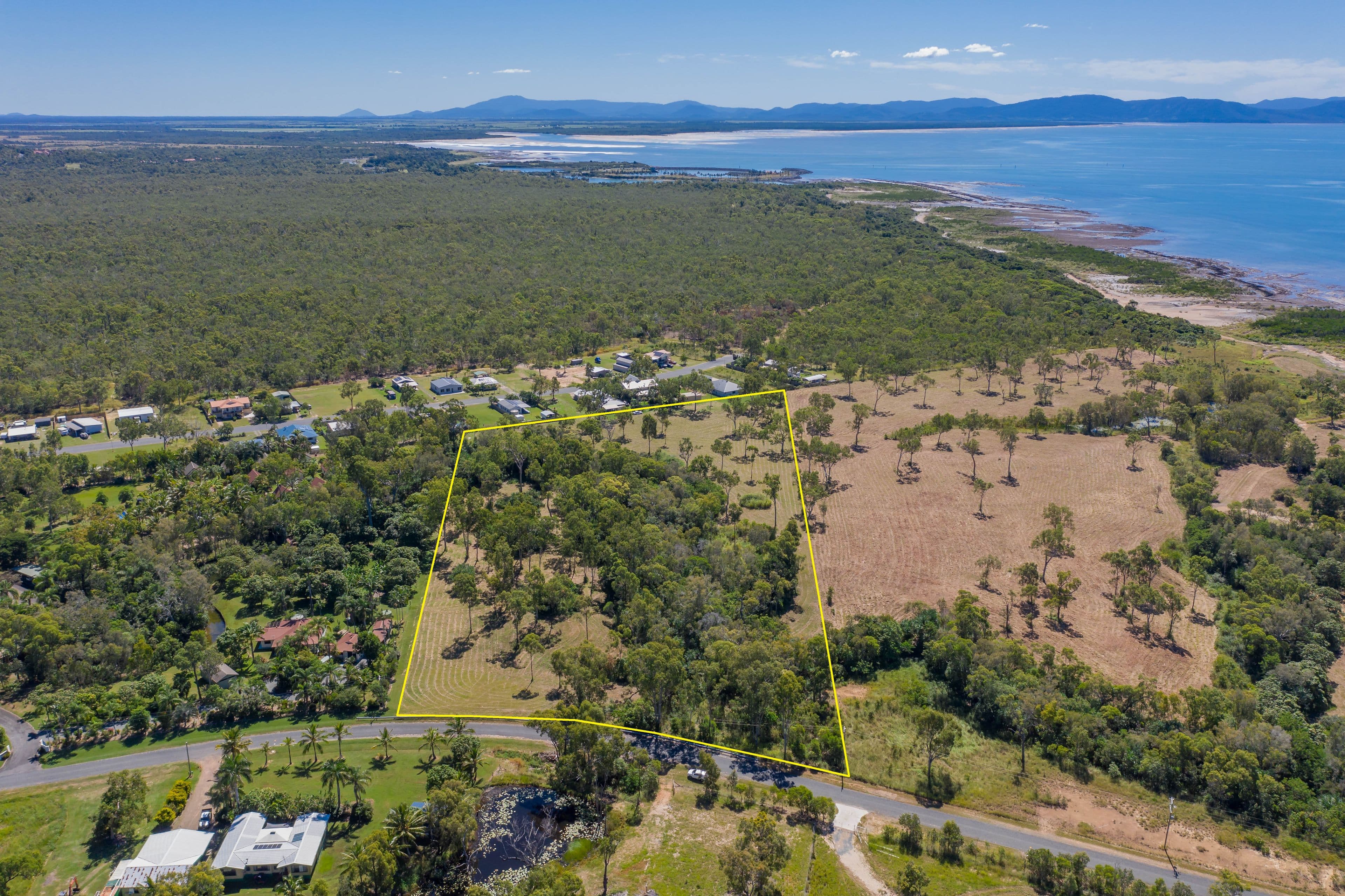 10 Patterson Street, Midge Point QLD 4799, Midge Point - Thumbnail 2