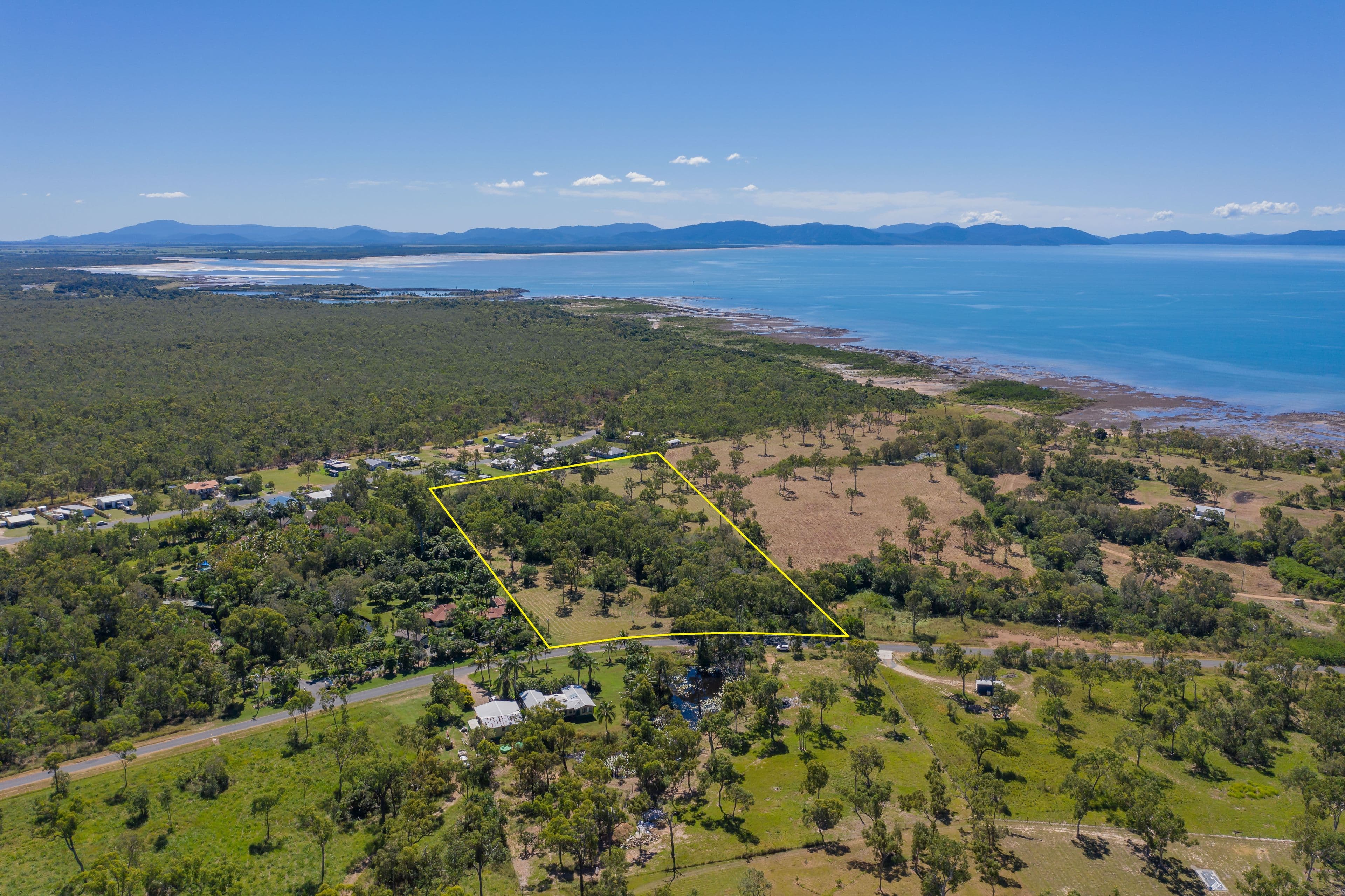 10 Patterson Street, Midge Point QLD 4799, Midge Point - Thumbnail 7