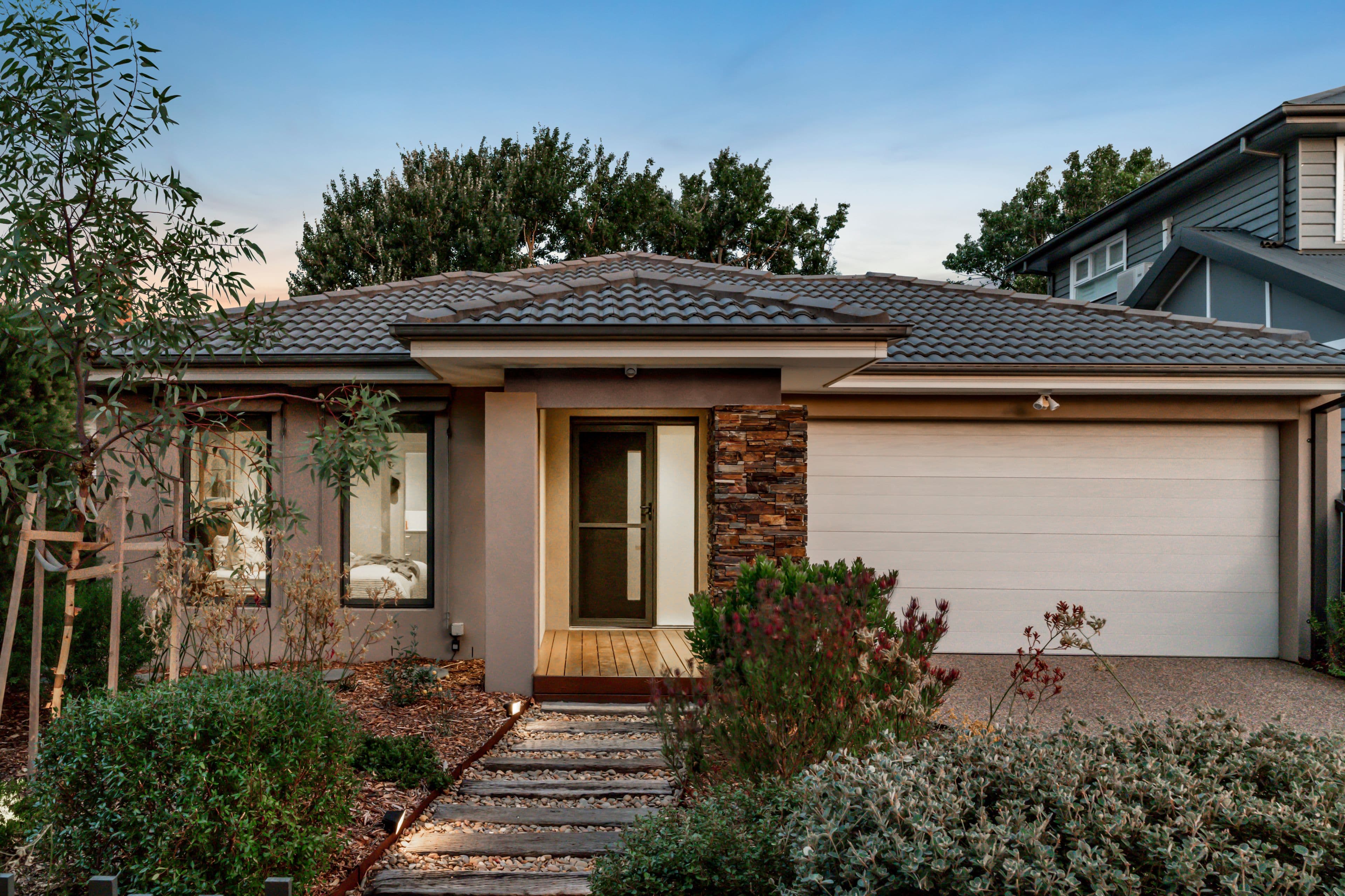 42 Canterbury Street, Hughesdale VIC 3166, Hughesdale - Thumbnail 2