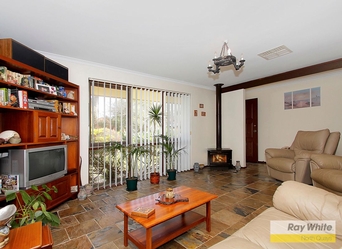 25 Garfield Way, GREENWOOD WA 6024, Greenwood - Thumbnail 3