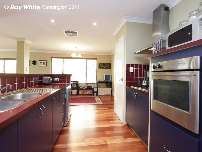 18 Abrolhos Loop, BECKENHAM WA 6107, Beckenham - Thumbnail 2