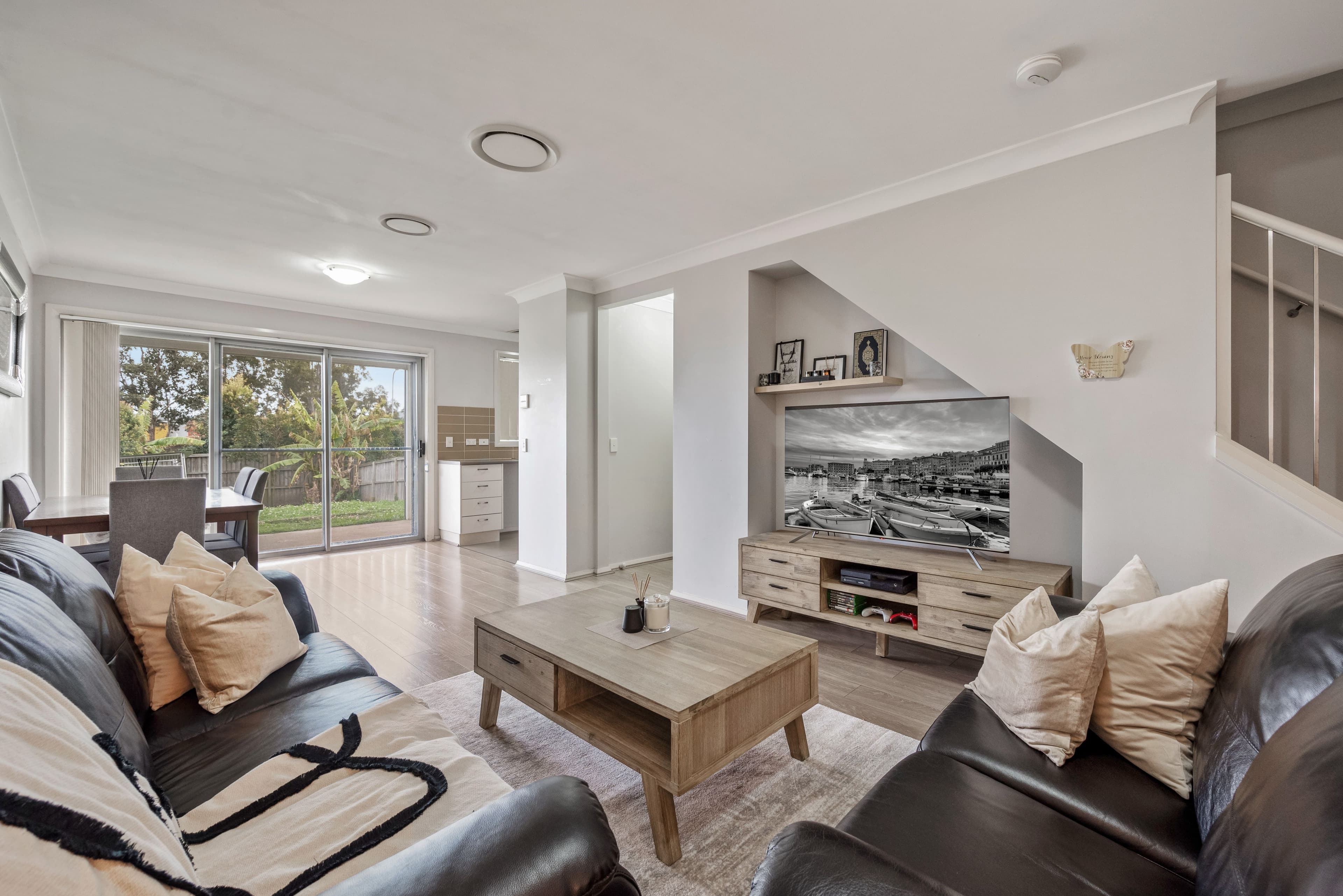 37 Sovereign Circuit, Glenfield NSW 2167, Glenfield - Thumbnail 3