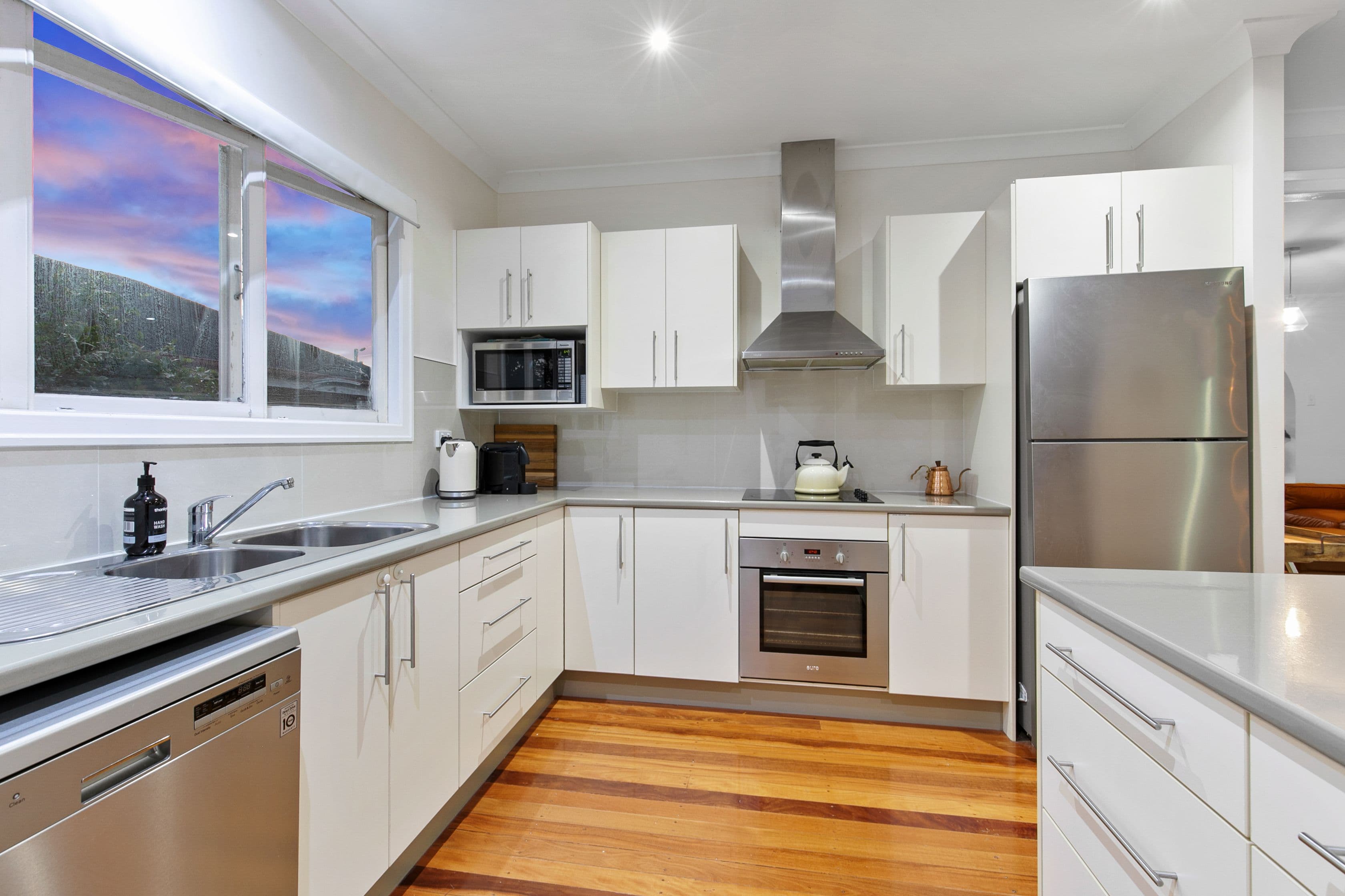 77 Holland Road, Holland Park QLD 4121, Holland Park - Thumbnail 3