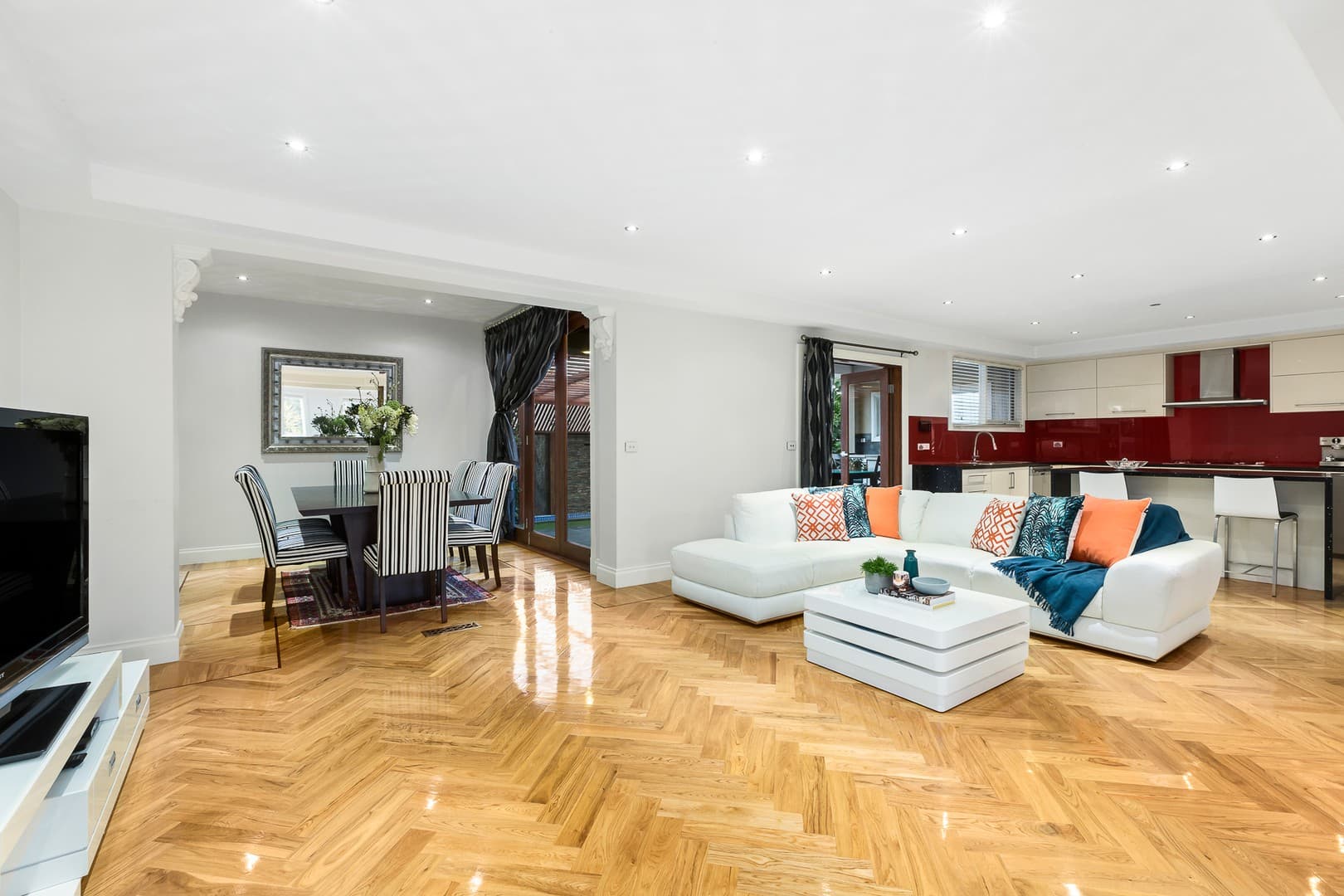 16 Yarraleen Place, Bulleen, VIC 3105, Bulleen - Thumbnail 2