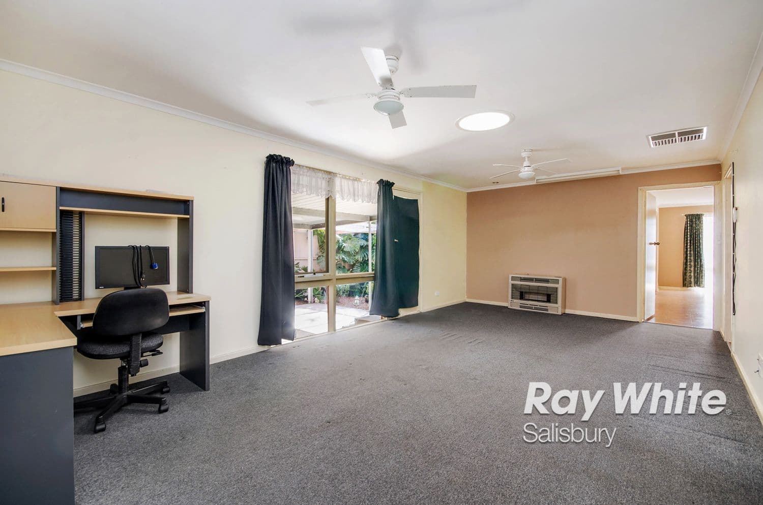 15 Mccullogh Street, Elizabeth Downs SA 5113, Elizabeth Downs - Thumbnail 2