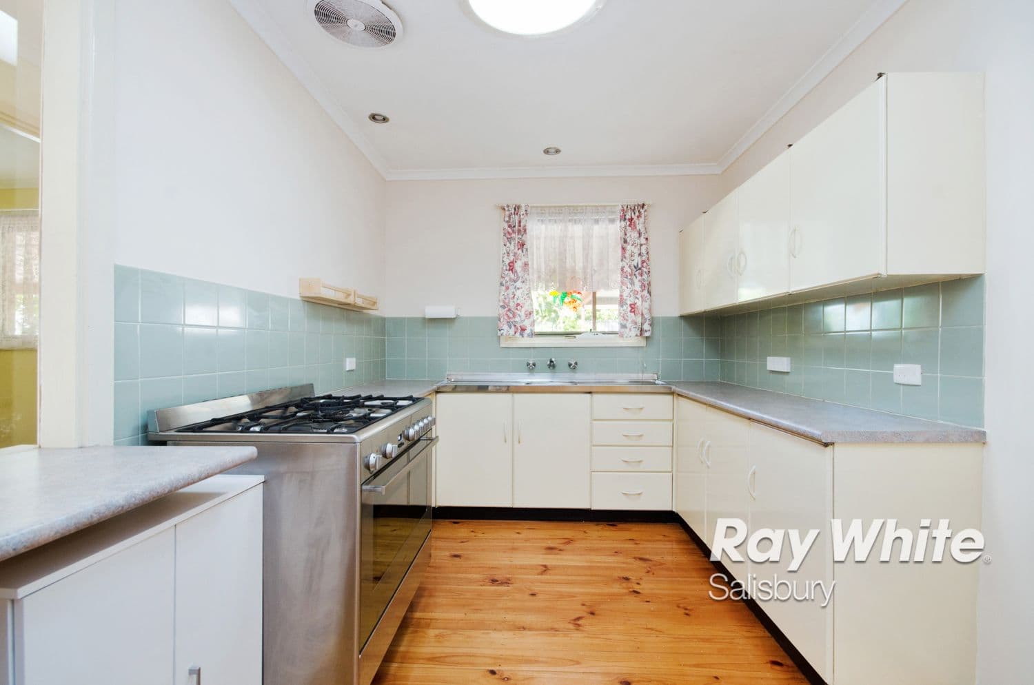 15 Mccullogh Street, Elizabeth Downs SA 5113, Elizabeth Downs - Thumbnail 4