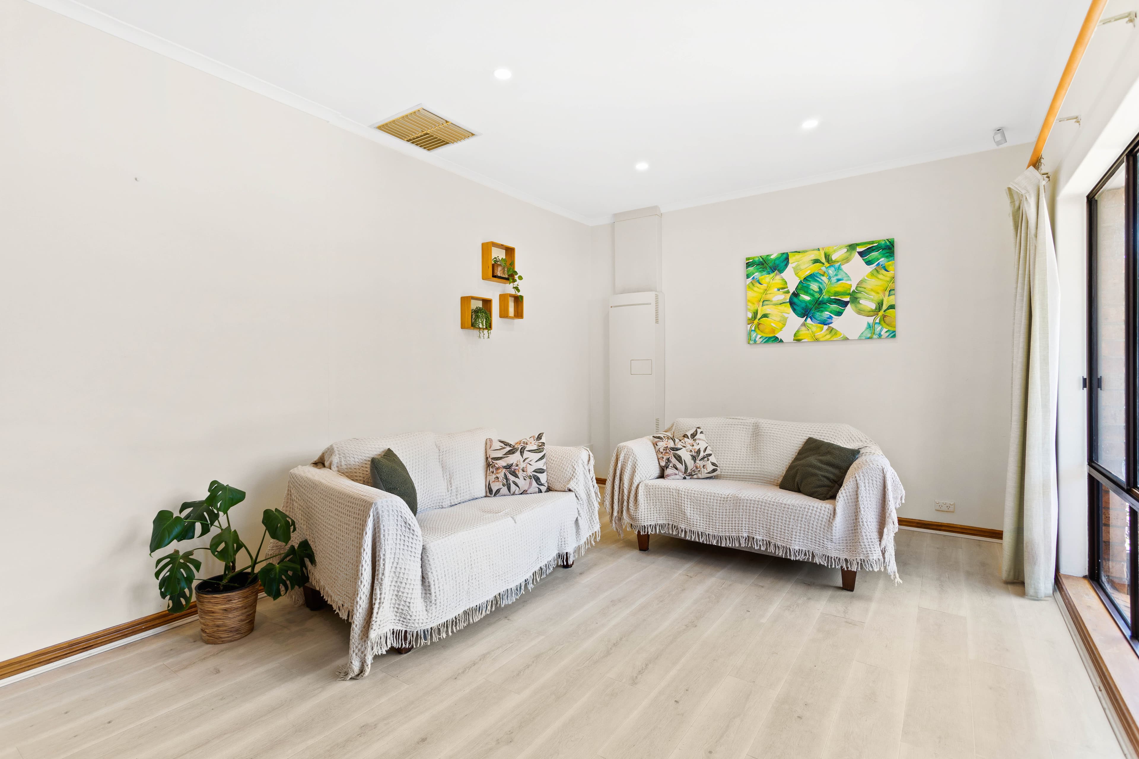 13 Kyre Street, Aberfoyle Park SA 5159, Aberfoyle Park - Thumbnail 3