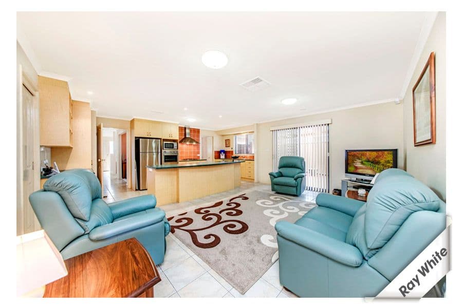 18 Oxenham Circuit, Gordon ACT 2906, Gordon - Thumbnail 2