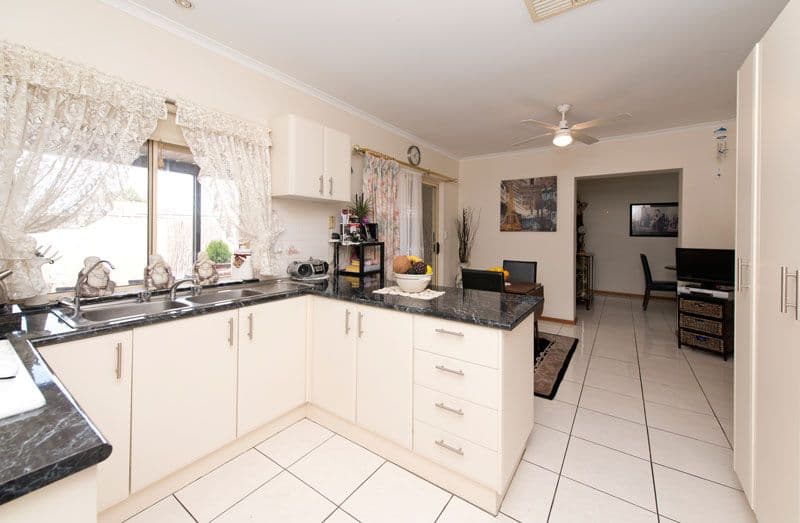 10 Diamond Place, ALBERTON SA 5014, Alberton - Thumbnail 2