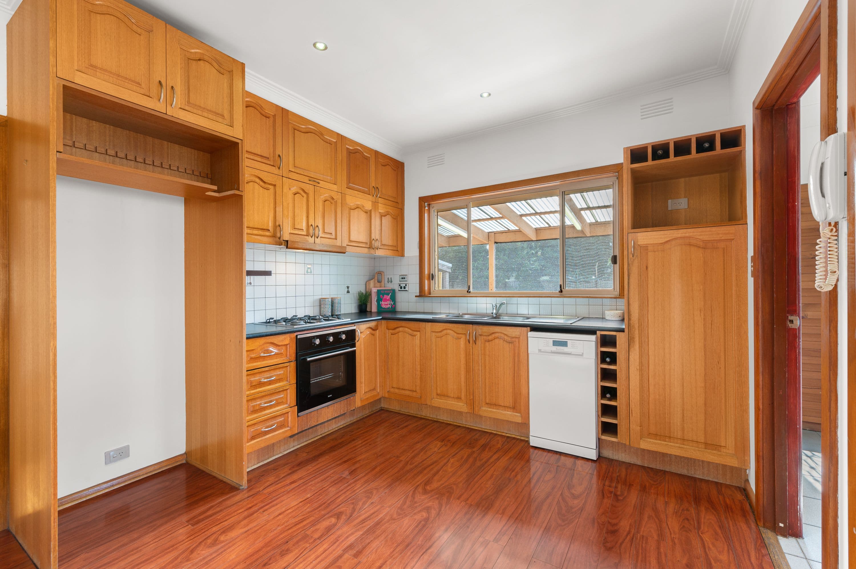 35 Thomas Street, Thomastown VIC 3074, Thomastown - Thumbnail 2