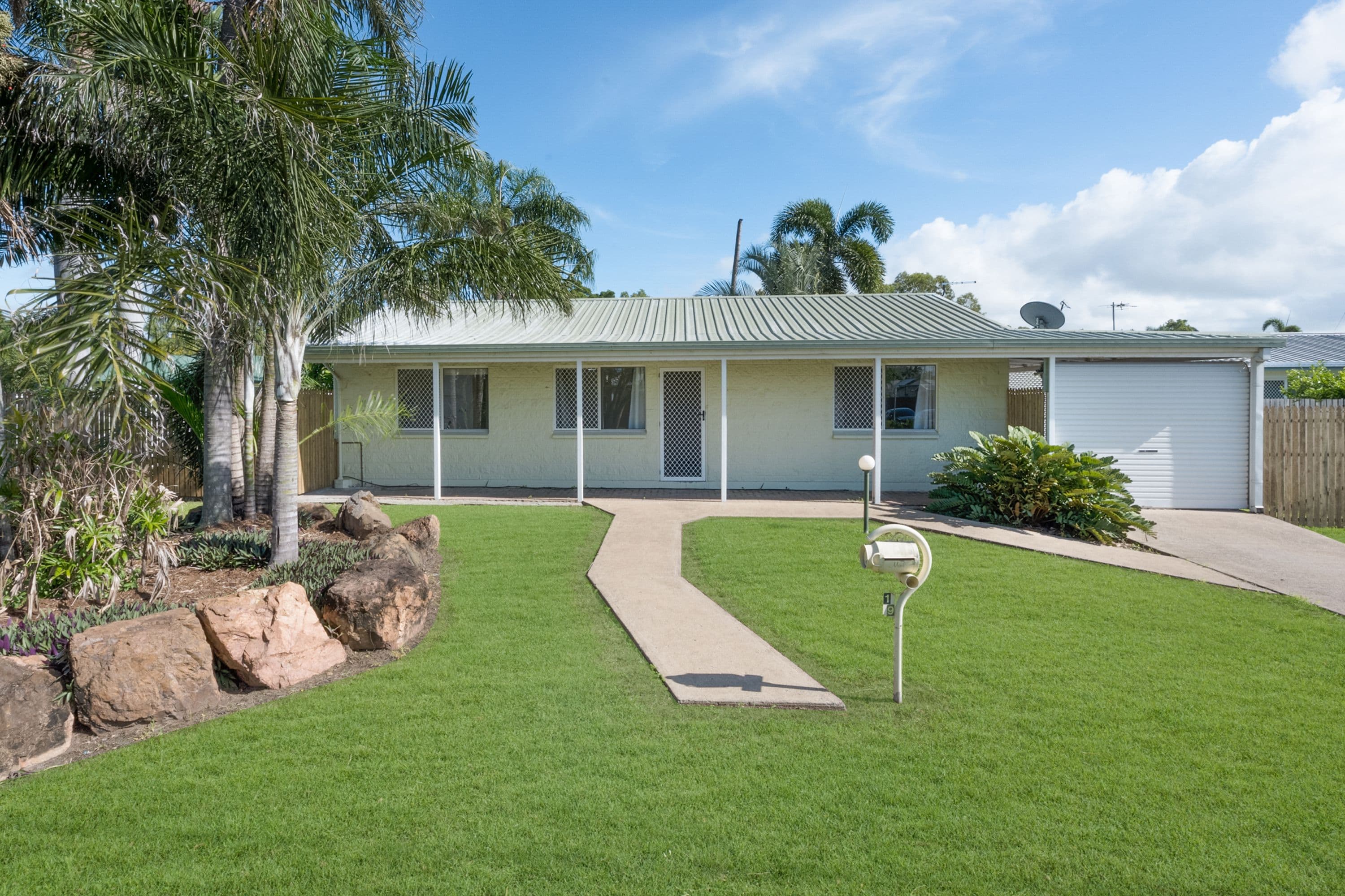 19 Gardiner Court, Kelso QLD 4815, Kelso - Image 1