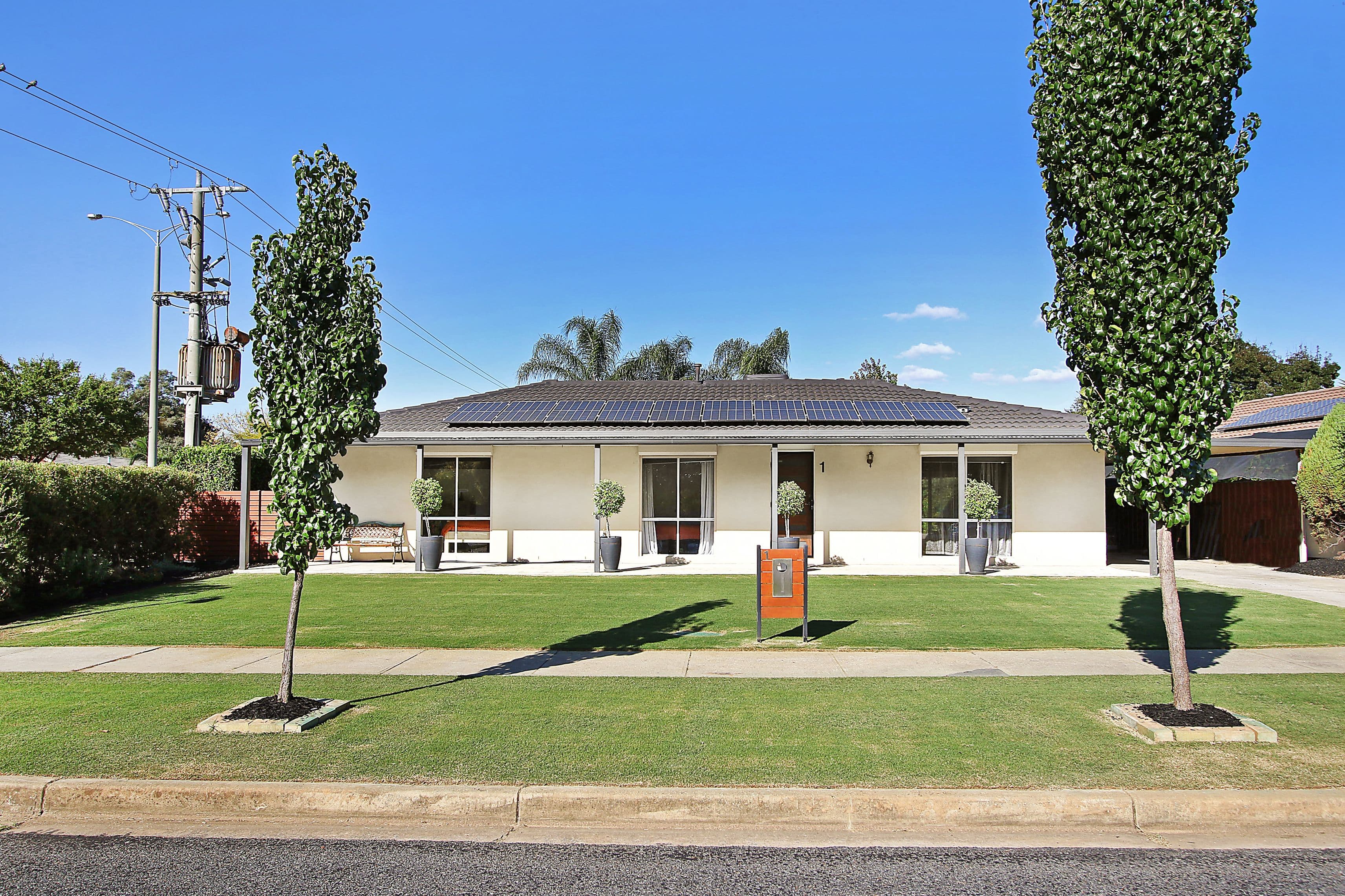 1 Beresford Court, West Wodonga VIC 3690, West Wodonga - Image 1