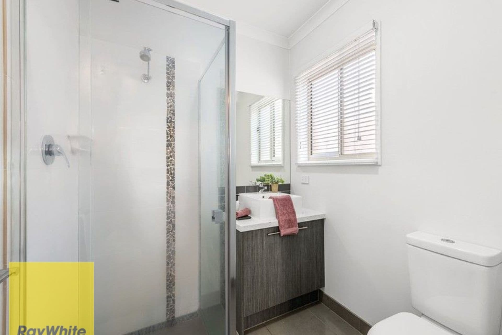17 Singleton Way, Point Cook VIC 3030, Point Cook - Thumbnail 3
