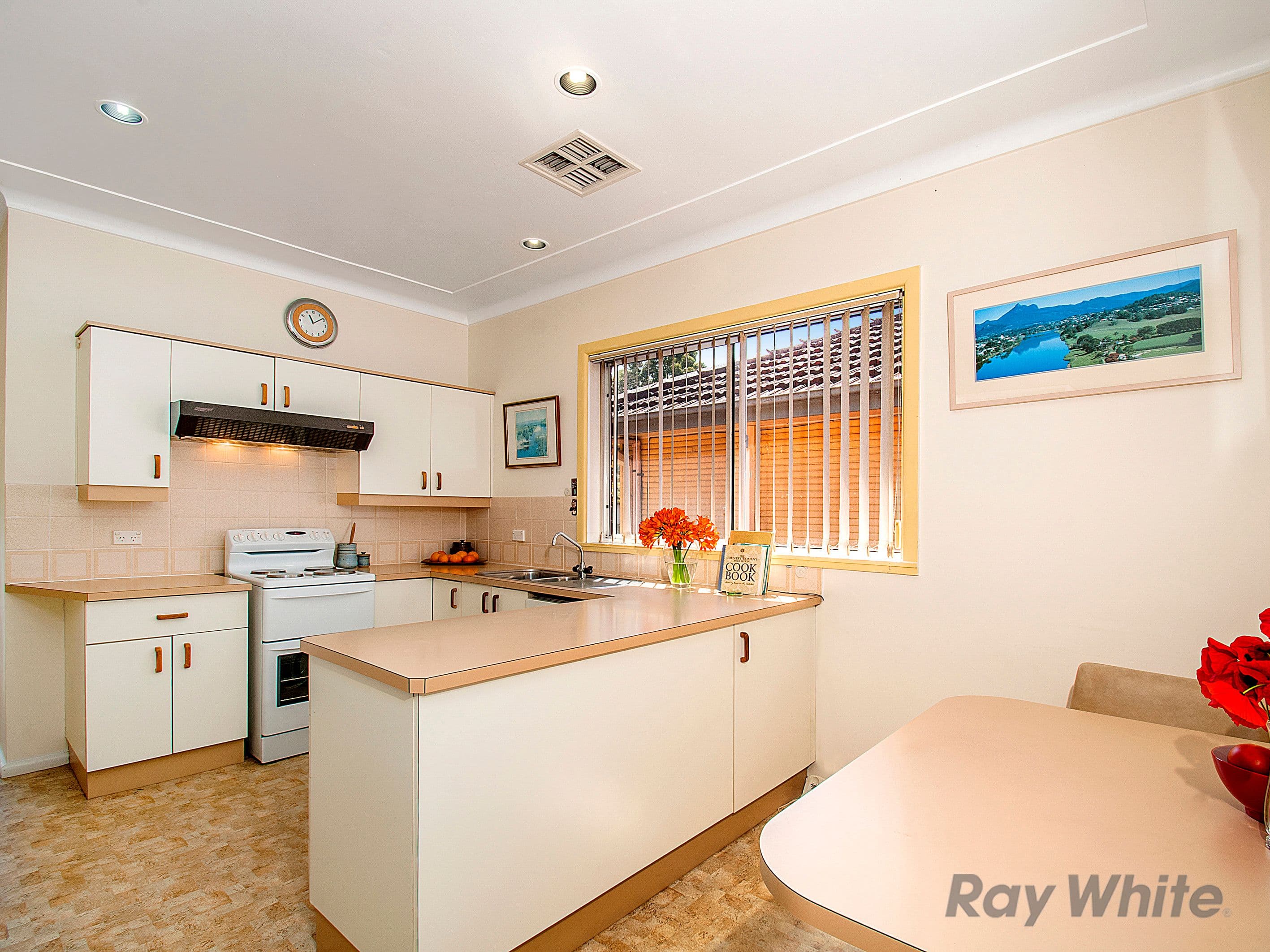 8 Robin Street, Carlingford - Thumbnail 4