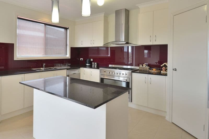 23 Macadamia Street, Doreen VIC 3754, Doreen - Thumbnail 3