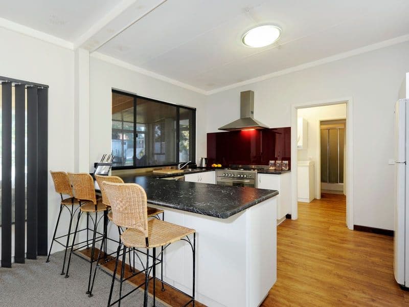 28 Griggs Way, ROCKINGHAM WA 6168, Rockingham - Thumbnail 2