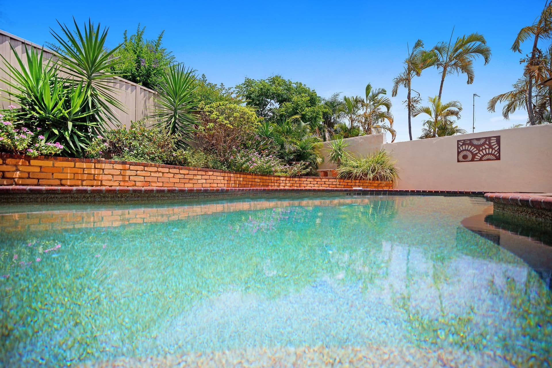 8 Penelope Court, Benowa QLD 4217, Benowa - Thumbnail 2