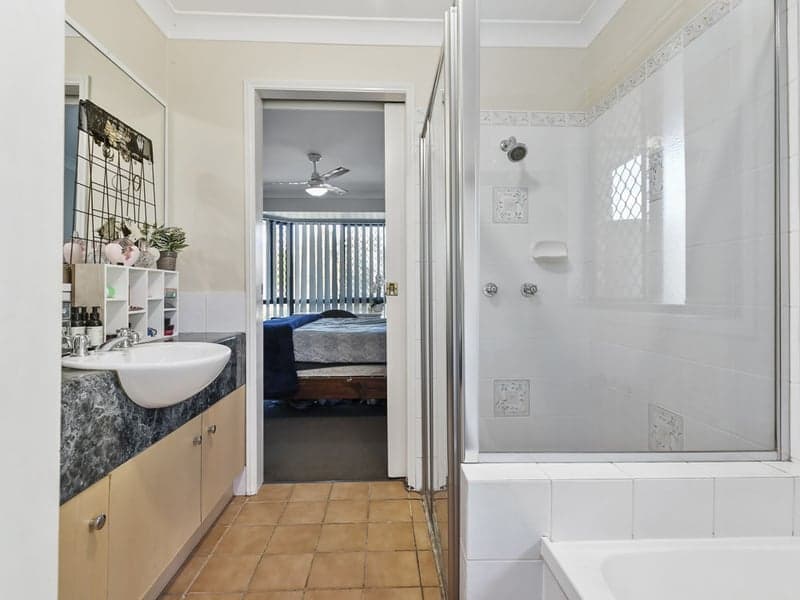 1 Jambola Court, Narangba - Thumbnail 5