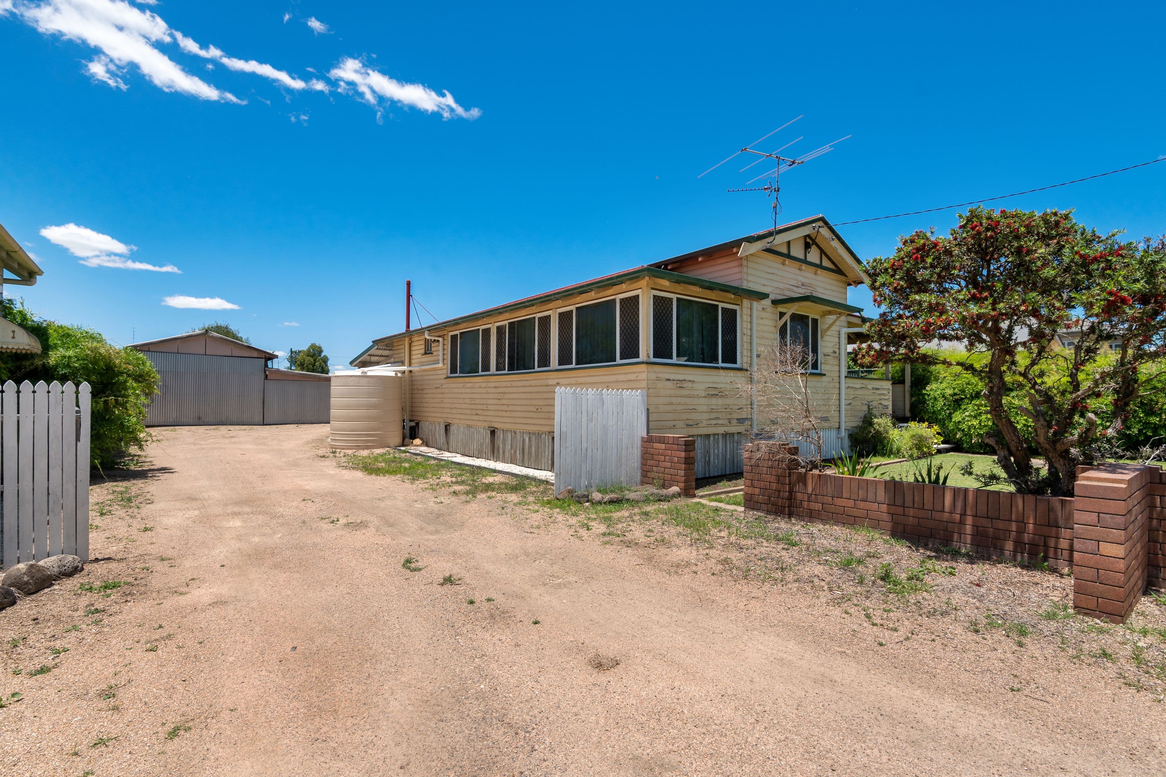 18 Myrtle Avenue, Warwick QLD 4370, Warwick - Thumbnail 3