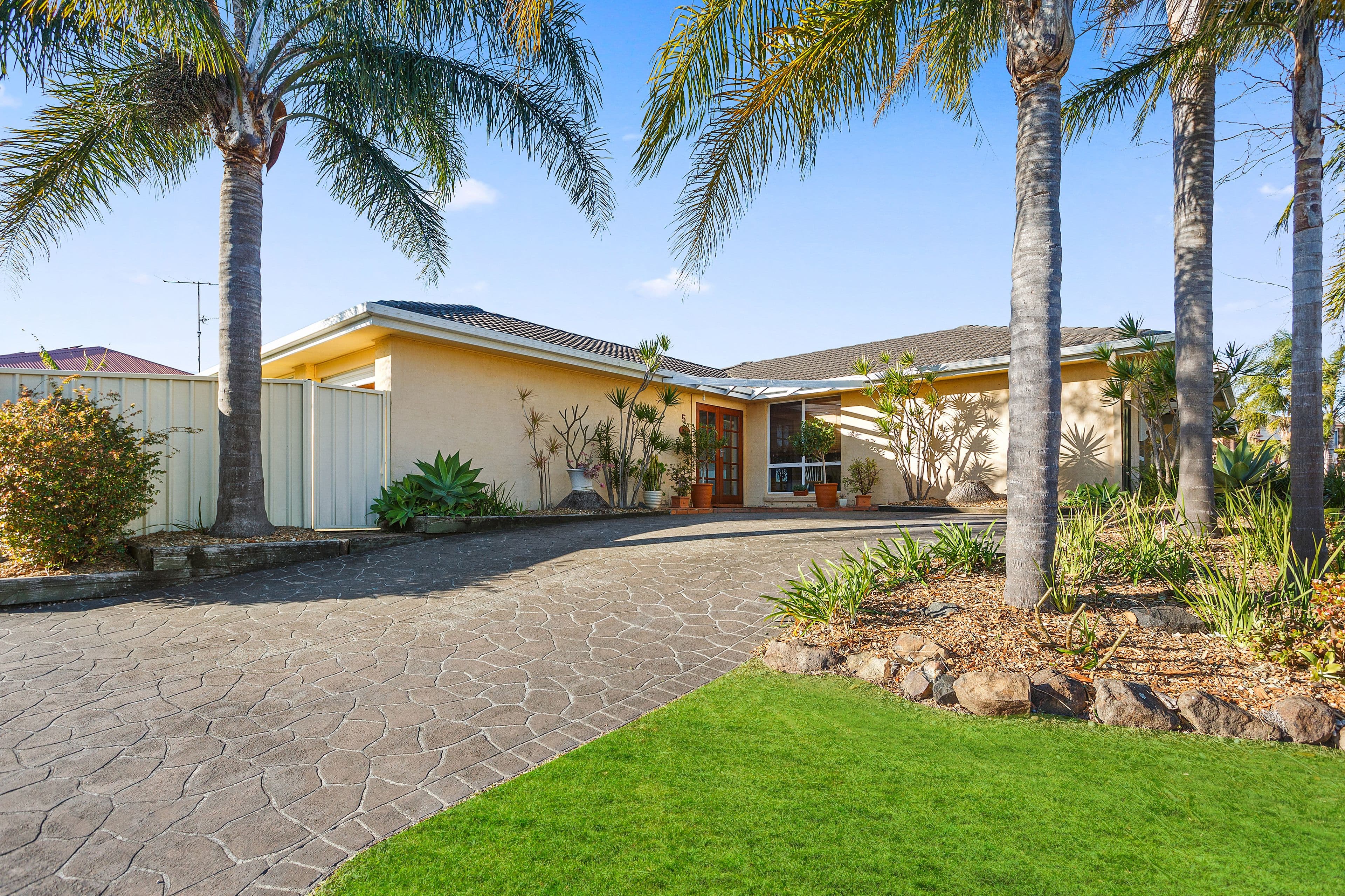 5 Stephens Street, Albion Park NSW 2527, Albion Park - Image 1
