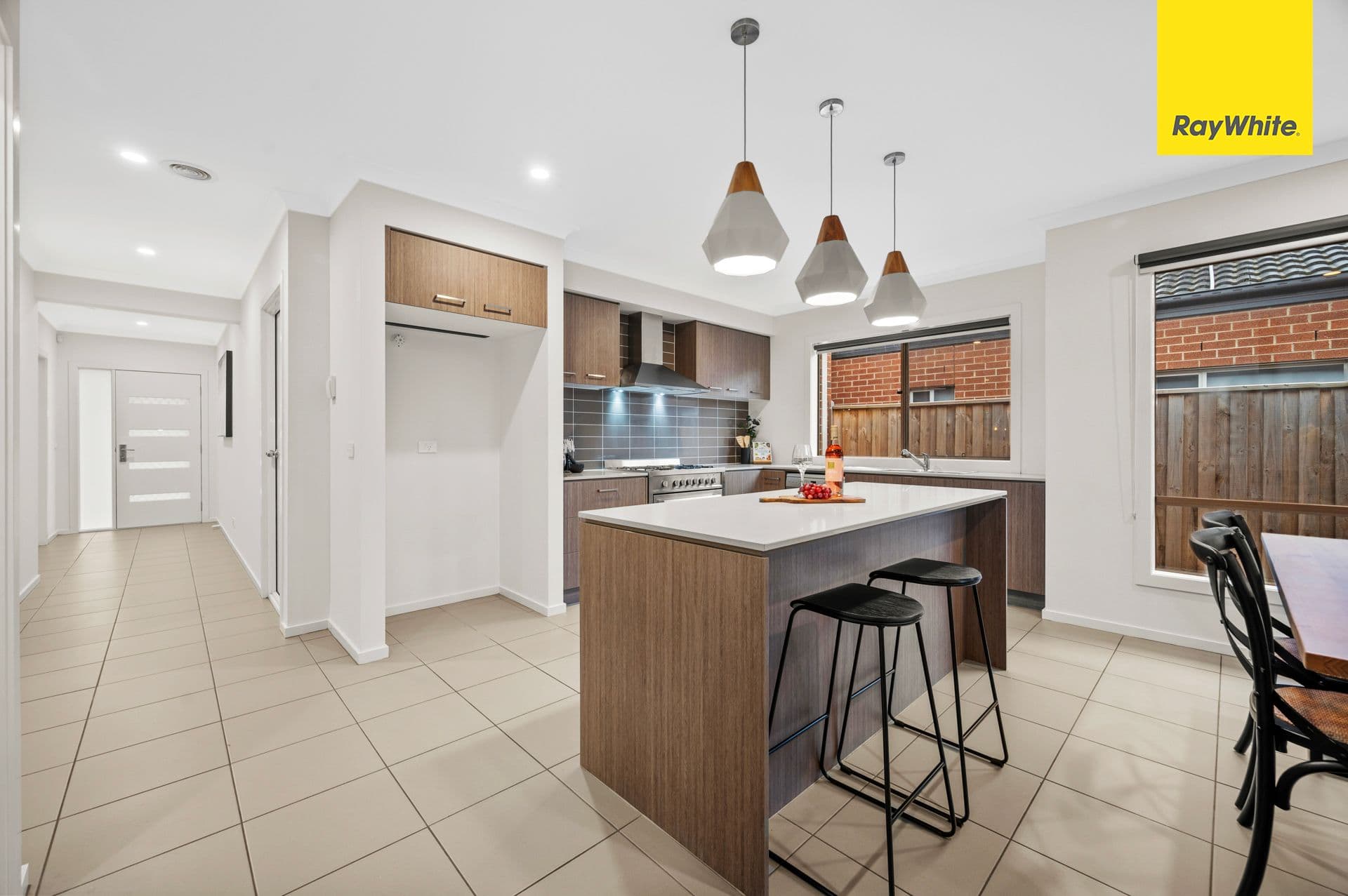 9 Morningside Drive, THORNHILL PARK VIC 3335, Thornhill Park - Thumbnail 4